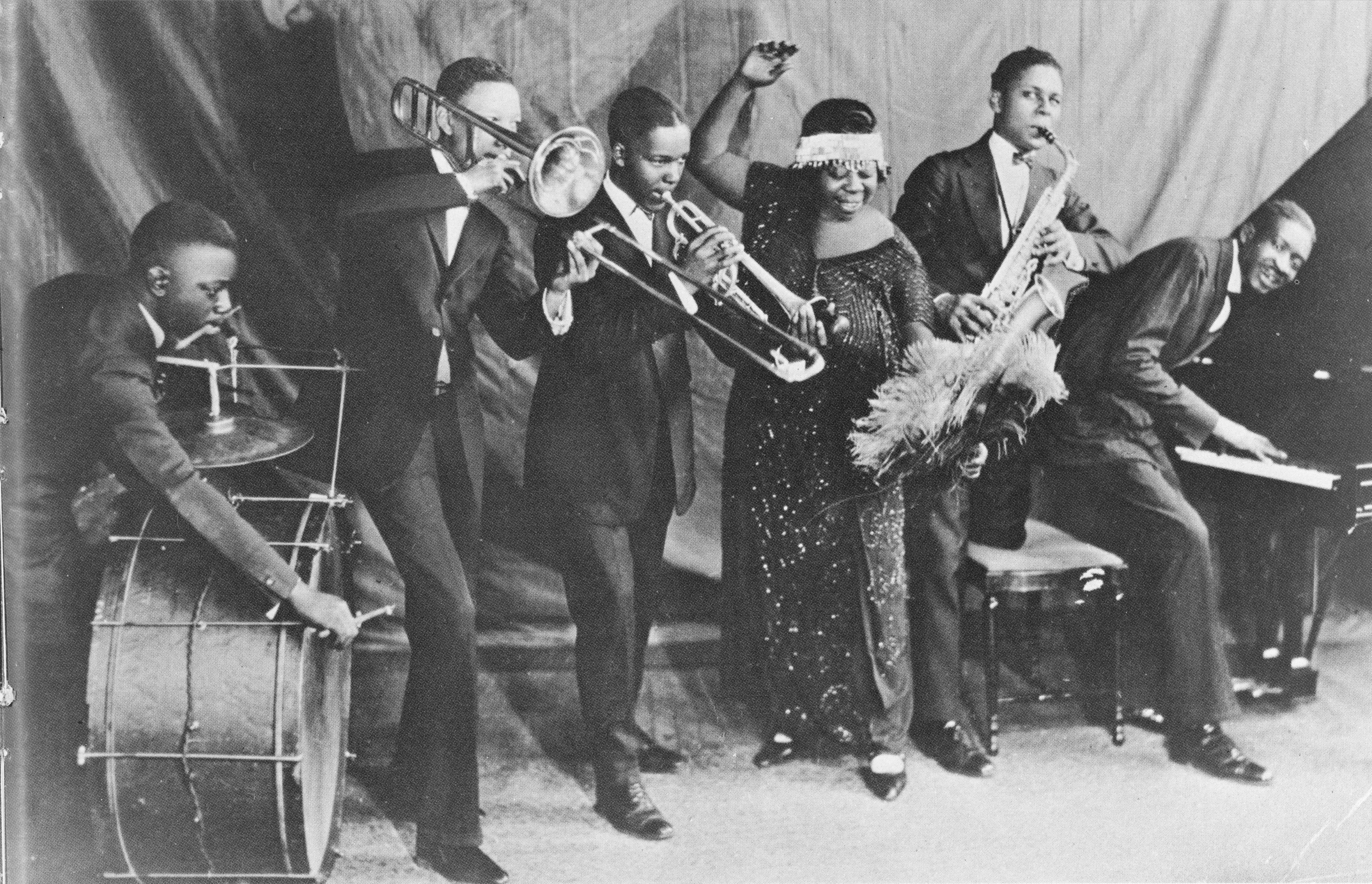 Ma Rainey and her band the Rabbit Foot Minstrels circa 1924 in Chicago, Illinois. (Photo by Michael Ochs Archives/Getty Images)