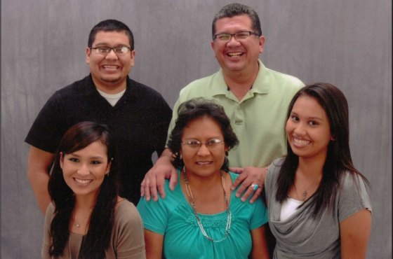 Michael Kellogg (top right), his late-wife Gloria (bottom, center) and their three children pose for a 2015 family photo