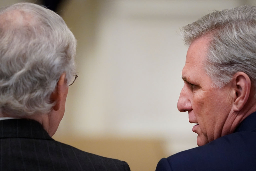 Senate Majority Leader Mitch McConnell (R-KY) speaks with House Minority Leader Kevin McCarthy (R-CA) before U.S. President Donald Trump speaks at the White House in Washington, DC., on February 6, 2020. (Drew Angerer—Getty Images)