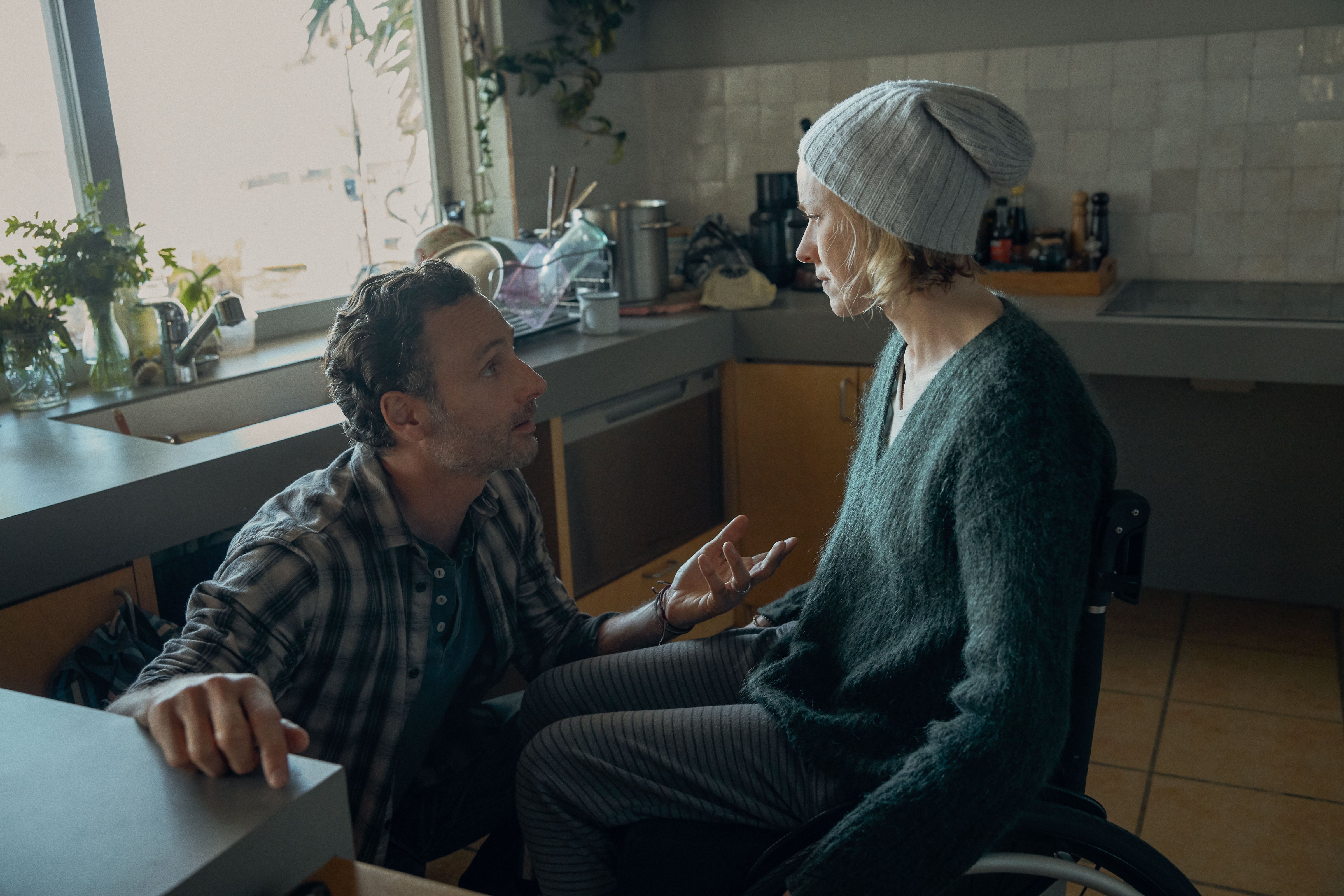 Andrew Lincoln as Cameron Bloom and Naomi Watts as Sam Bloom in 'Penguin Bloom' (Joel Pratley / Netflix)