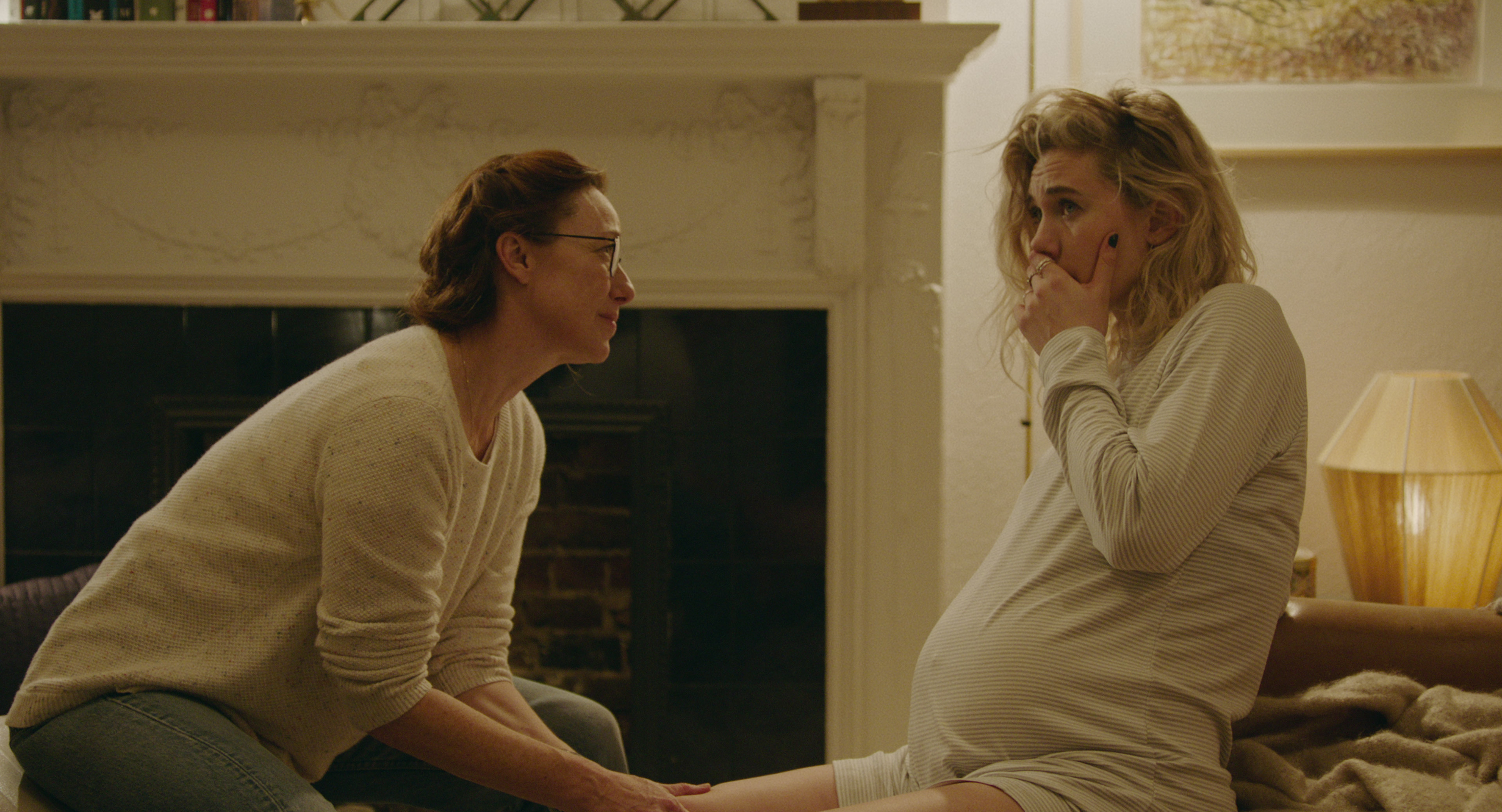 Molly Parker as the midwife Eva helps Vanessa Kirby's Martha through labor (Netflix—2020 © Netflix Inc.)