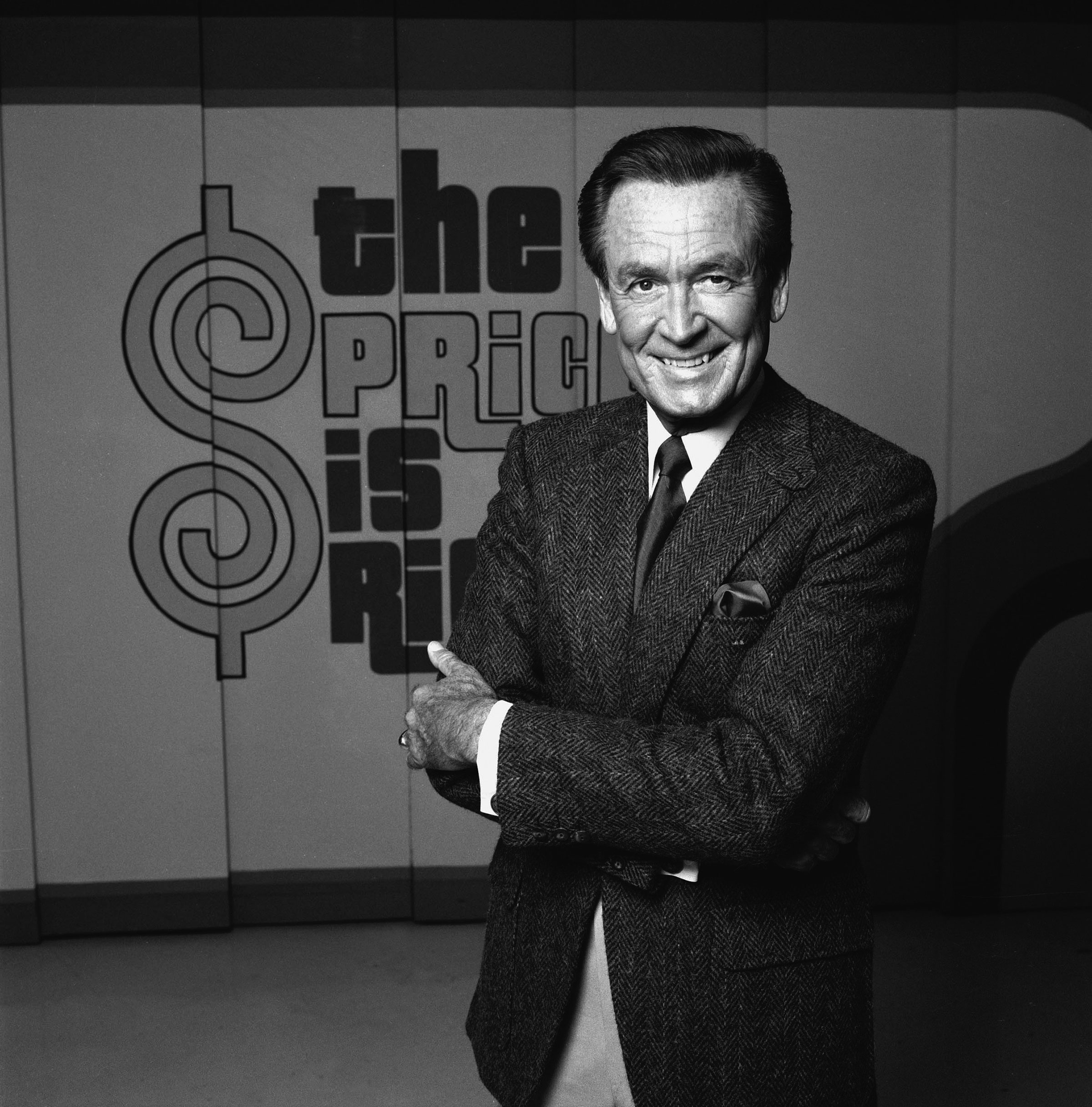 American game show host Bob Barker on the set of 'The Price is Right,' on Dec. 4, 1985. (CBS Photo Archive/Getty Images)