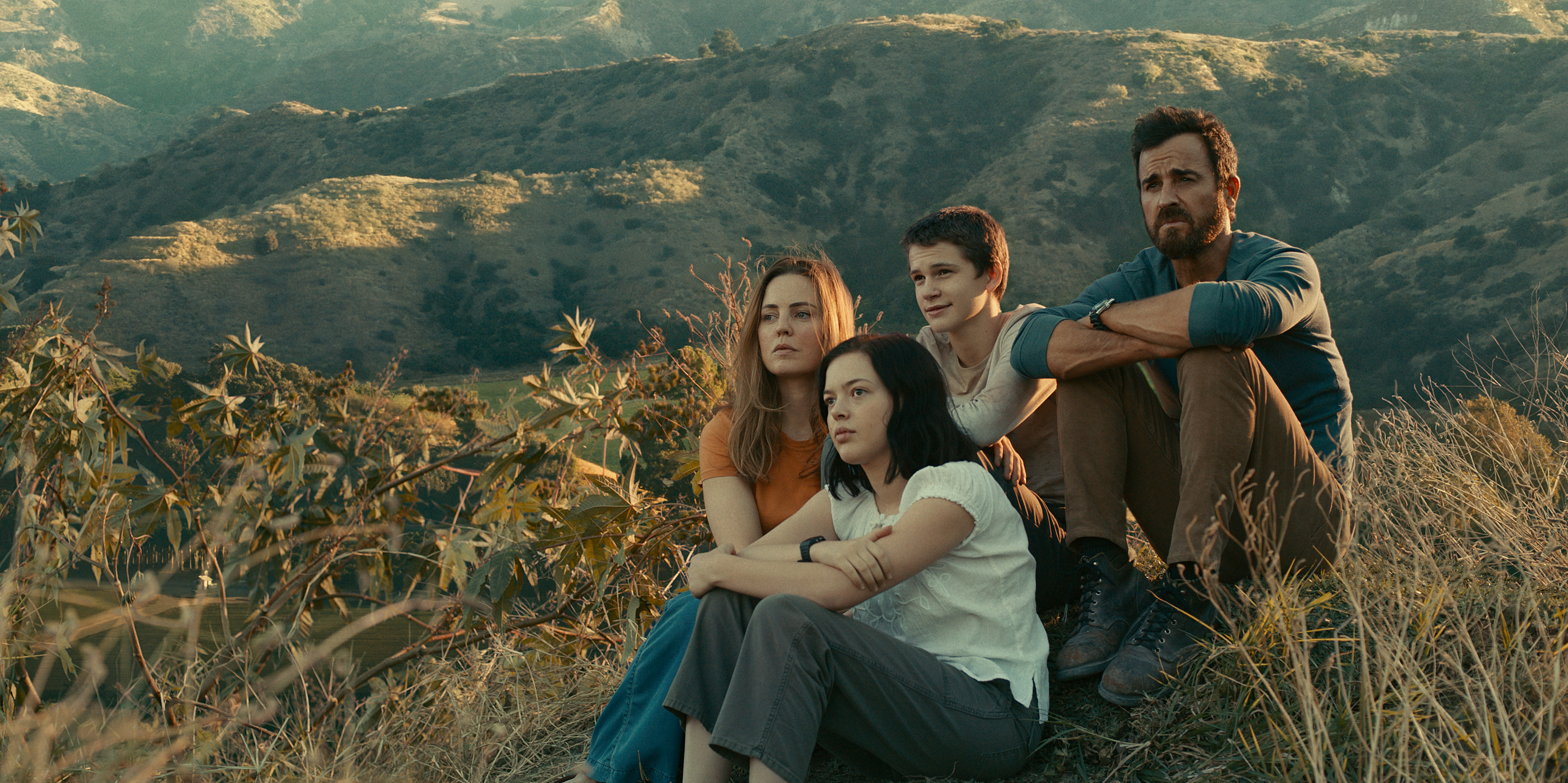 L-R: Melissa George, Logan Polish, Gabriel Bateman and Paul Theroux in 'The Mosquito Coast'
