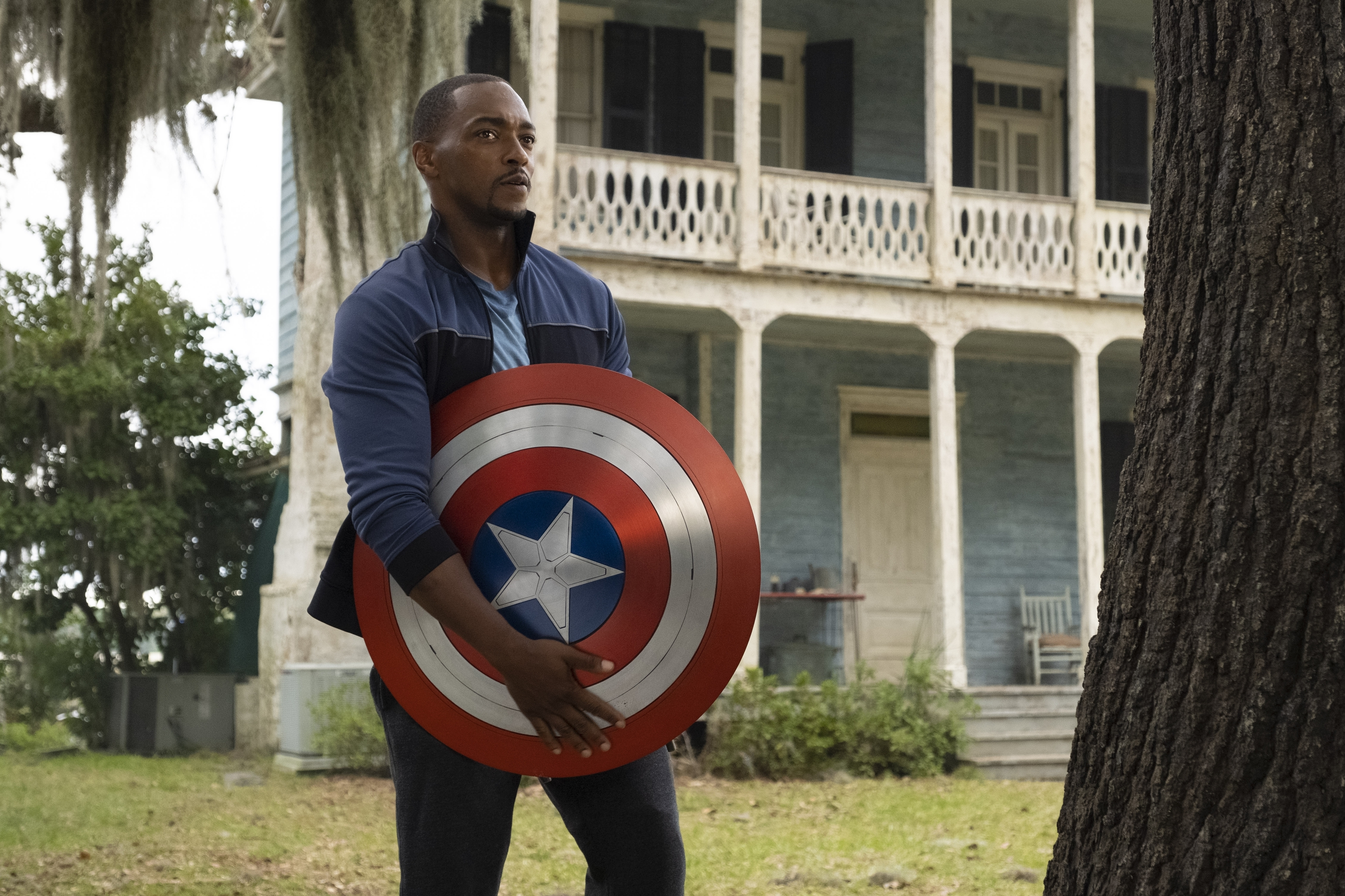 Anthony Mackie in <i>Falcon and the Winter Soldier</i> (Chuck Zlotnick—Marvel Studios)