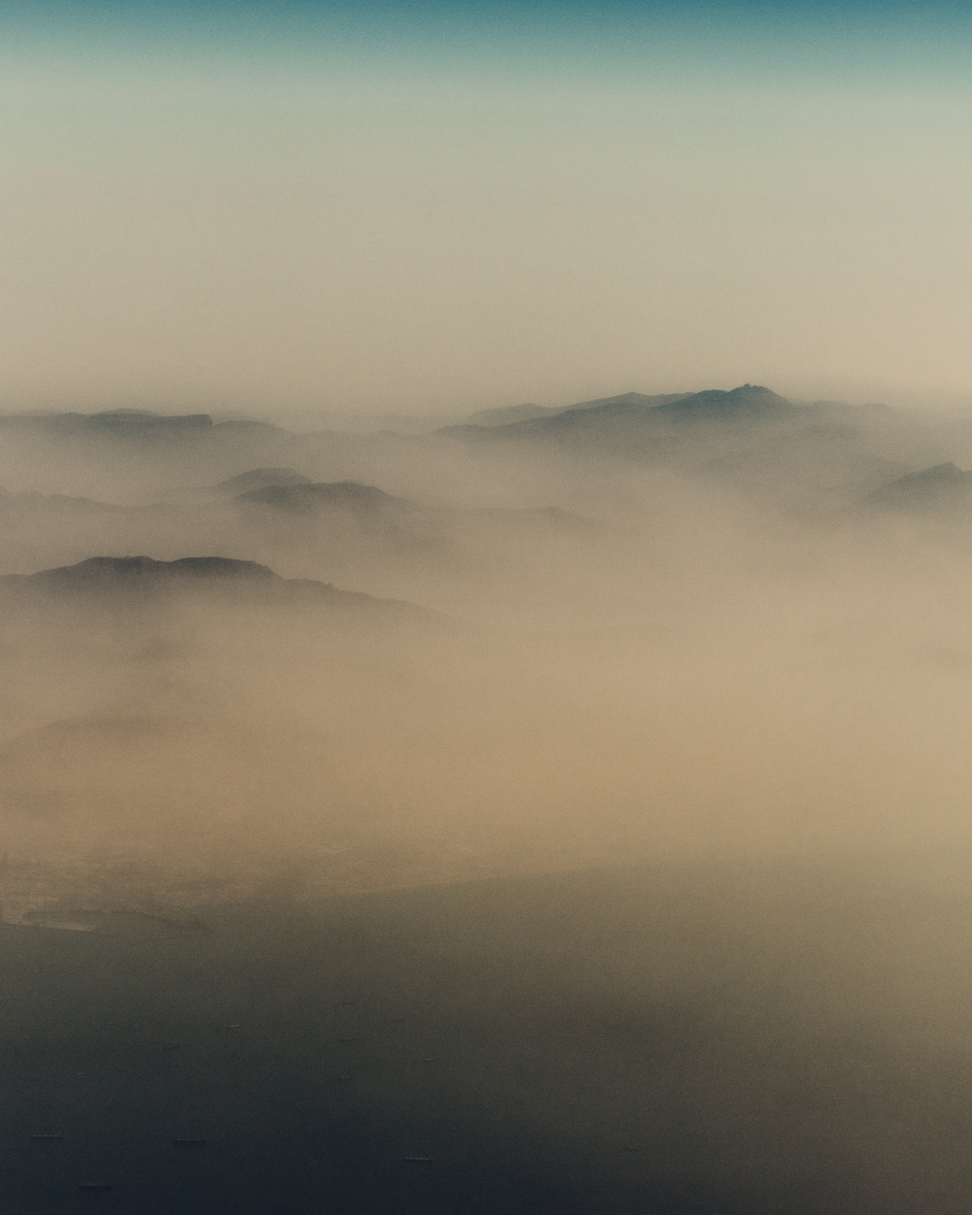 A hazy view on the approach to Dubai International Airport. (Thomas Prior)