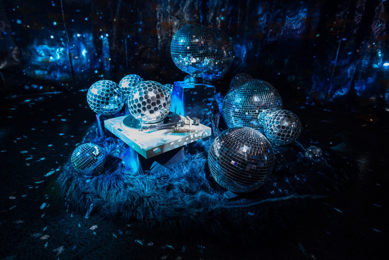 Cauleen Smith, Space Station: Two Rebeccas, 2018. Wallpaper, disco balls, turntable, motor, fur, shag carpet, two projectors, digital video. (Courtesy of the artist, Corbett vs. Dempsey, Chicago, and Kate Werble Gallery, New York)