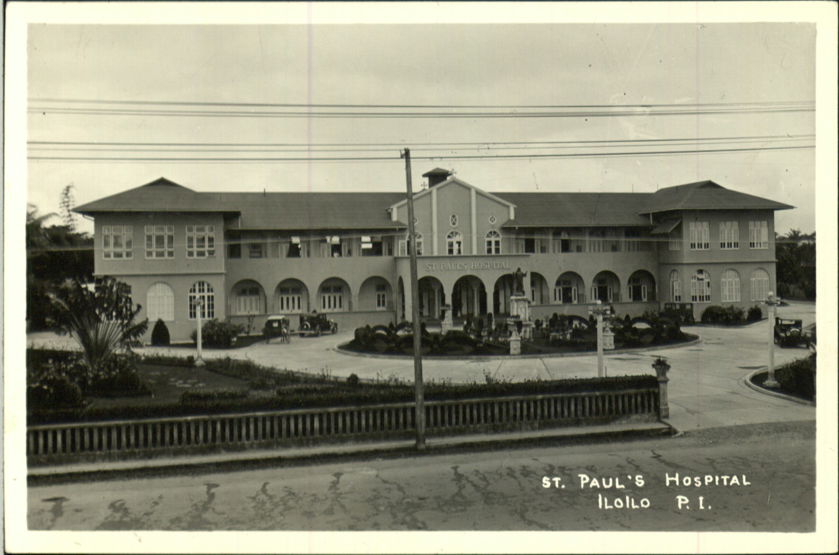 Exterior view of Saint Paul's Hospital in Iloilo City, Iloilo, 1920