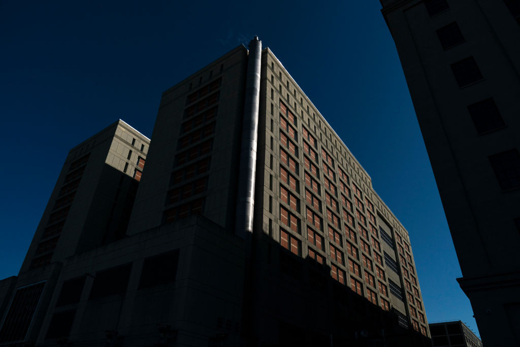 An exterior view of the Metropolitan Detention Center in Brooklyn, New York, on Feb. 4, 2019. (Drew Angerer—Getty Images)