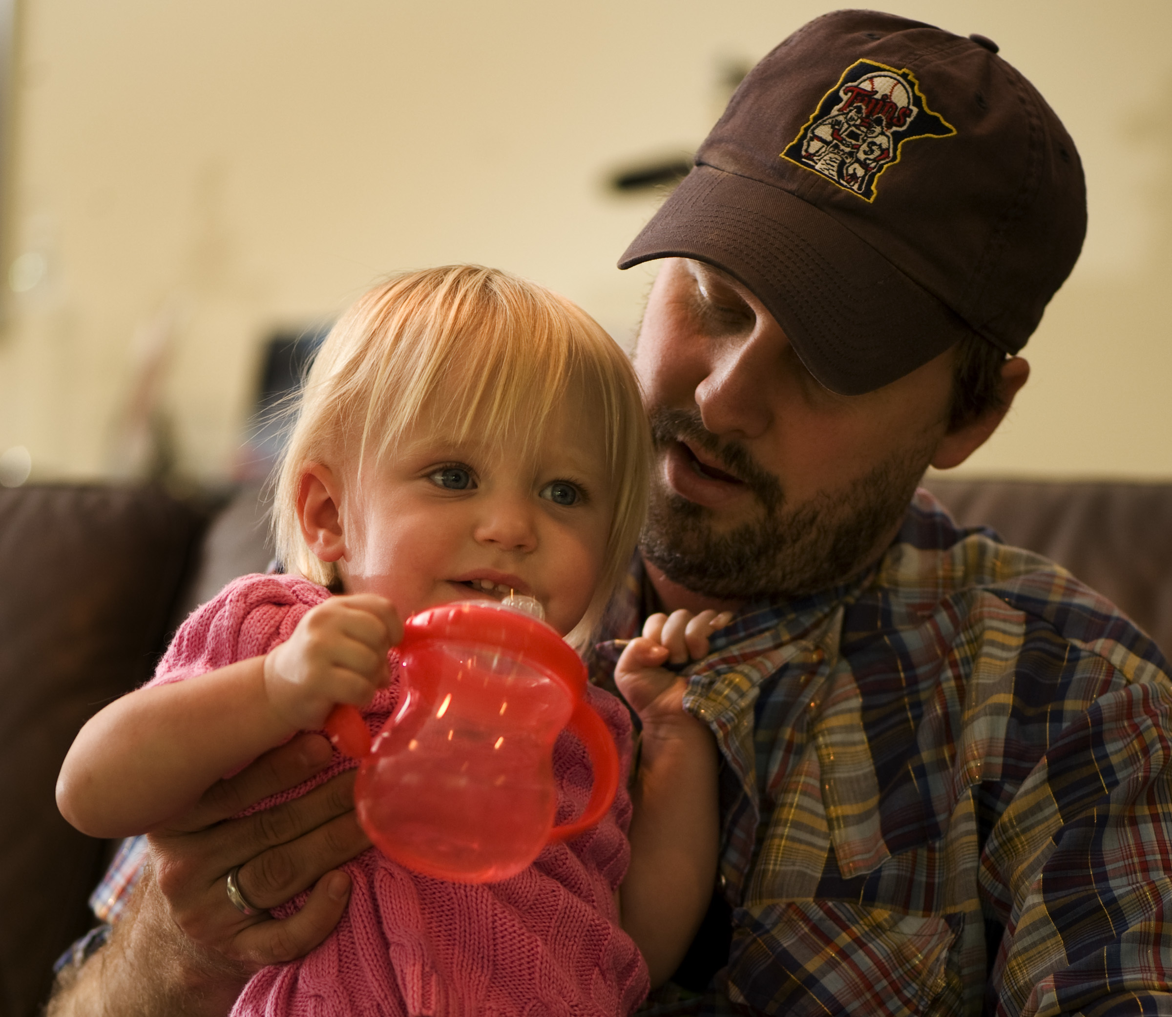 Matt Logelin with his 18 month old daughter Maddy in 2009 (David Brewster/Star Tribune via Getty Images)