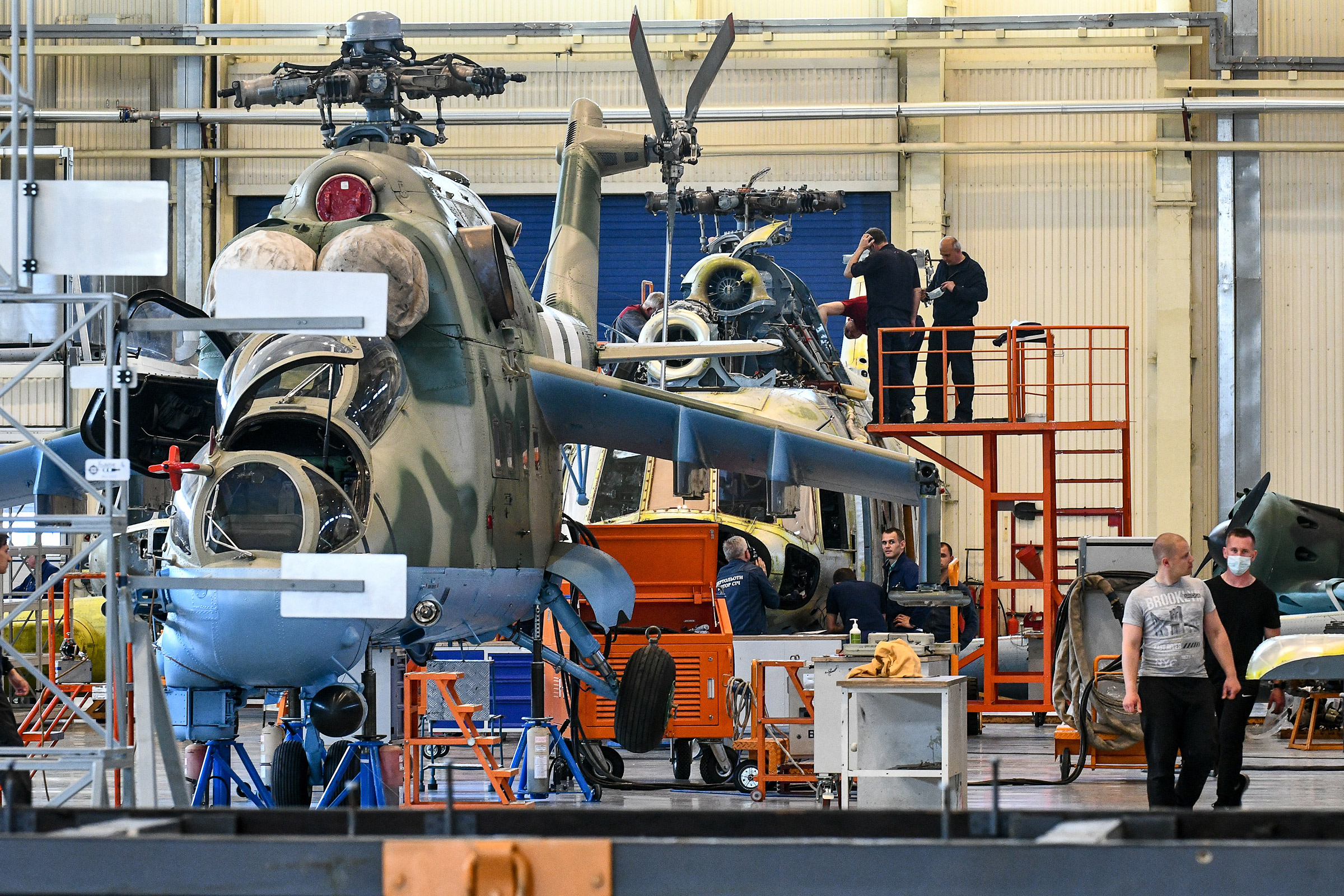 A helicopter assembly shop of JSC Motor Sich, Zaporizhzhia, southeastern Ukraine on May 18, 2021. (Dmytro Smoliyenko— Getty Images)