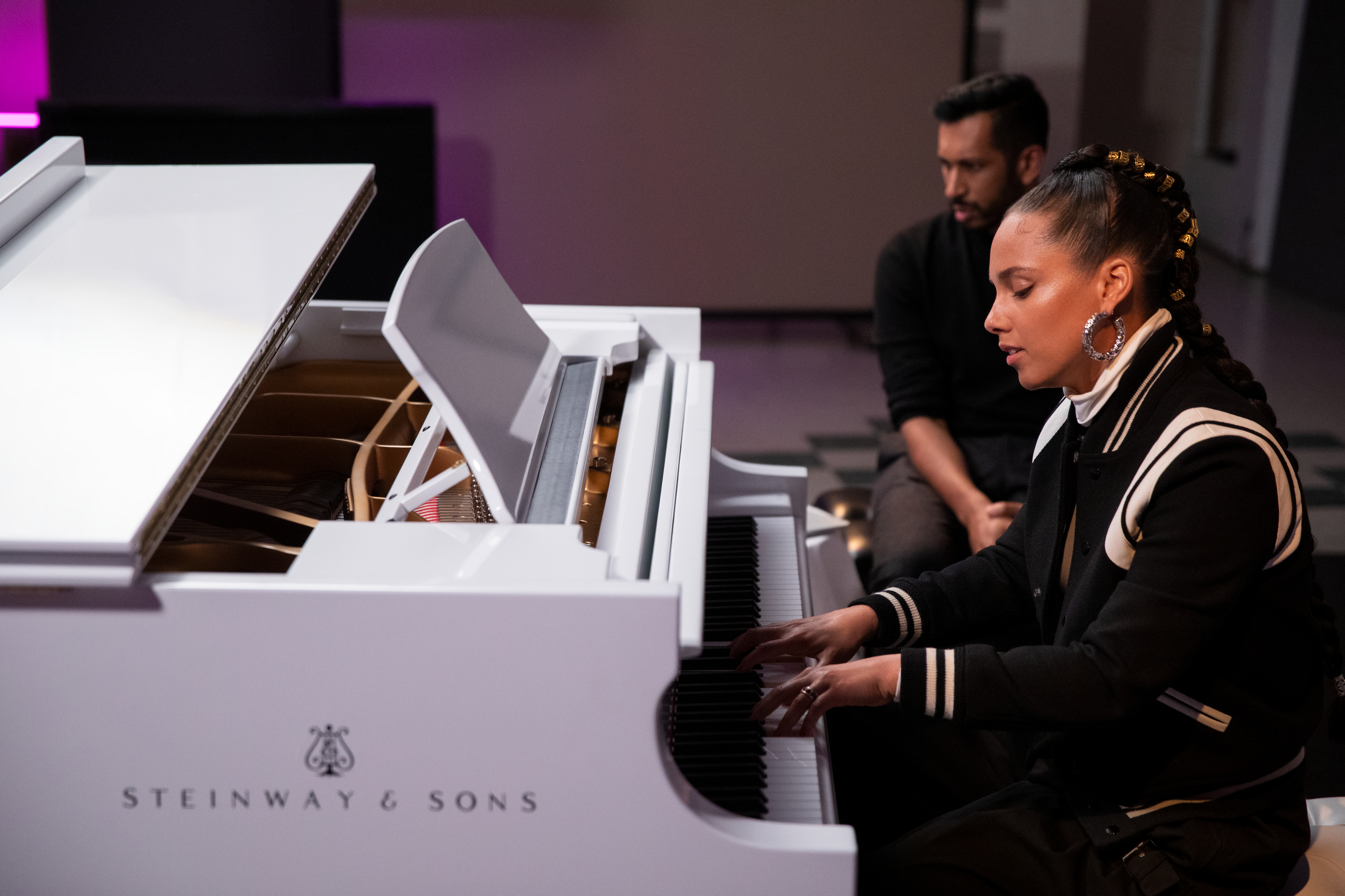 Alicia Keys and Hrishkesh Hirway in 'Song Exploder' (Matt Sayles/Netflix)
