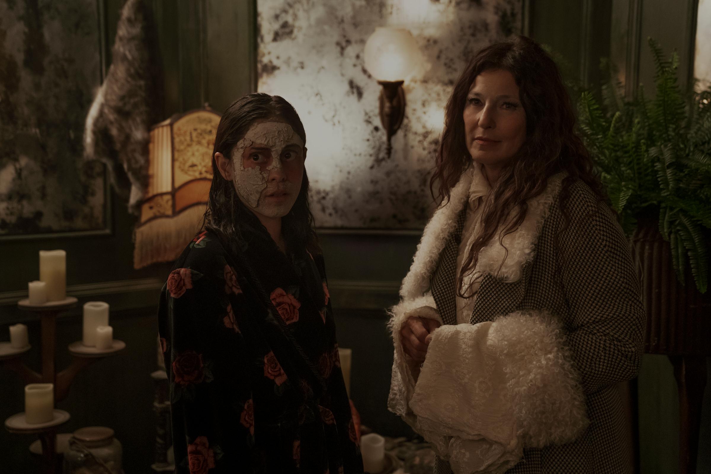 BRAND NEW CHERRY FLAVOR (L to R) ROSA SALAZAR as LISA NOVA and CATHERINE KEENER as BORO in episode 106 of BRAND NEW CHERRY FLAVOR Cr. MERIE WEISMILLER WALLACE/NETFLIX © 2021
