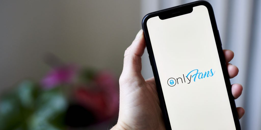 How to start onlyfans without showing your face