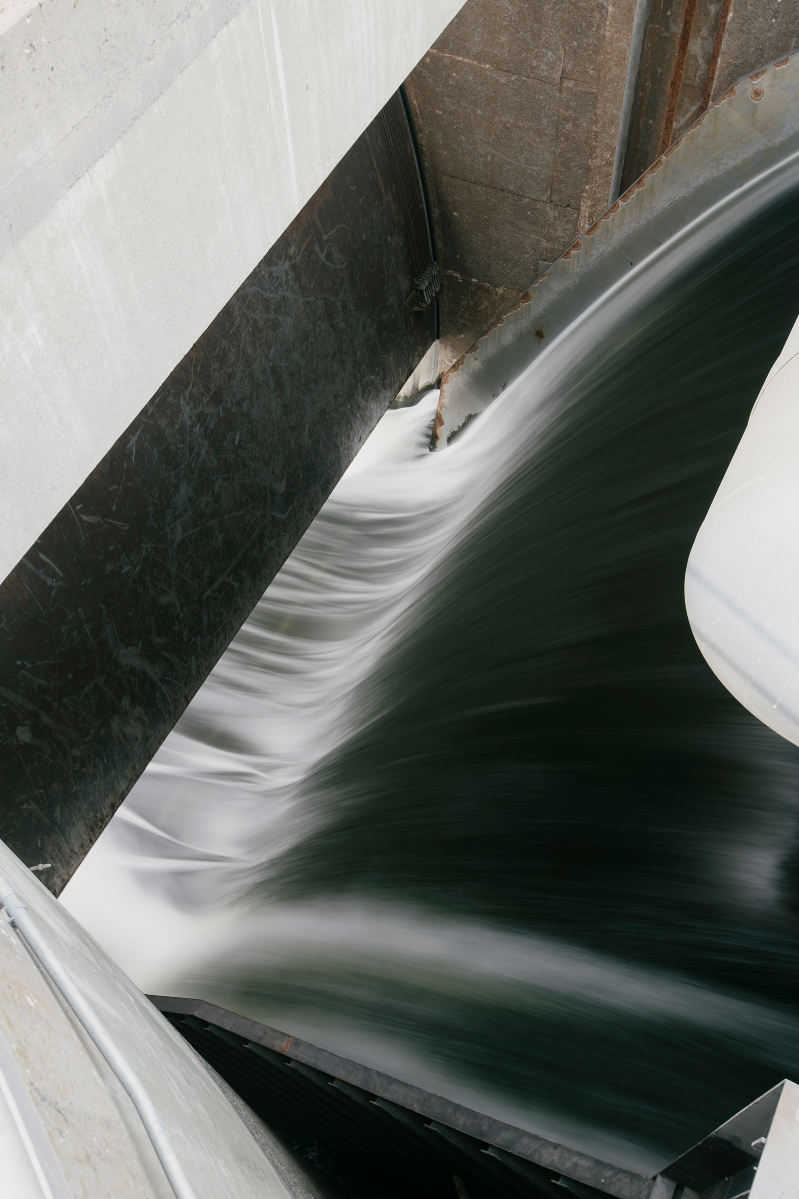 The spillway at Lower Granite dam, specially designed to allow salmon to pass with less stress from pressure changes as they pass go through the dam, on their way downriver.