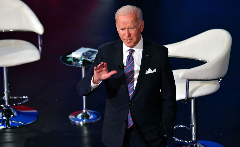Joe Biden Just Put the Two Holdout Democrats Under the Spotlight to Reach a Spending Deal