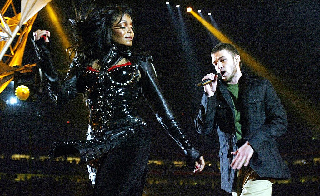 Kepicikan yang Aneh dari Malfungsi: The Dressing Down of Janet Jackson