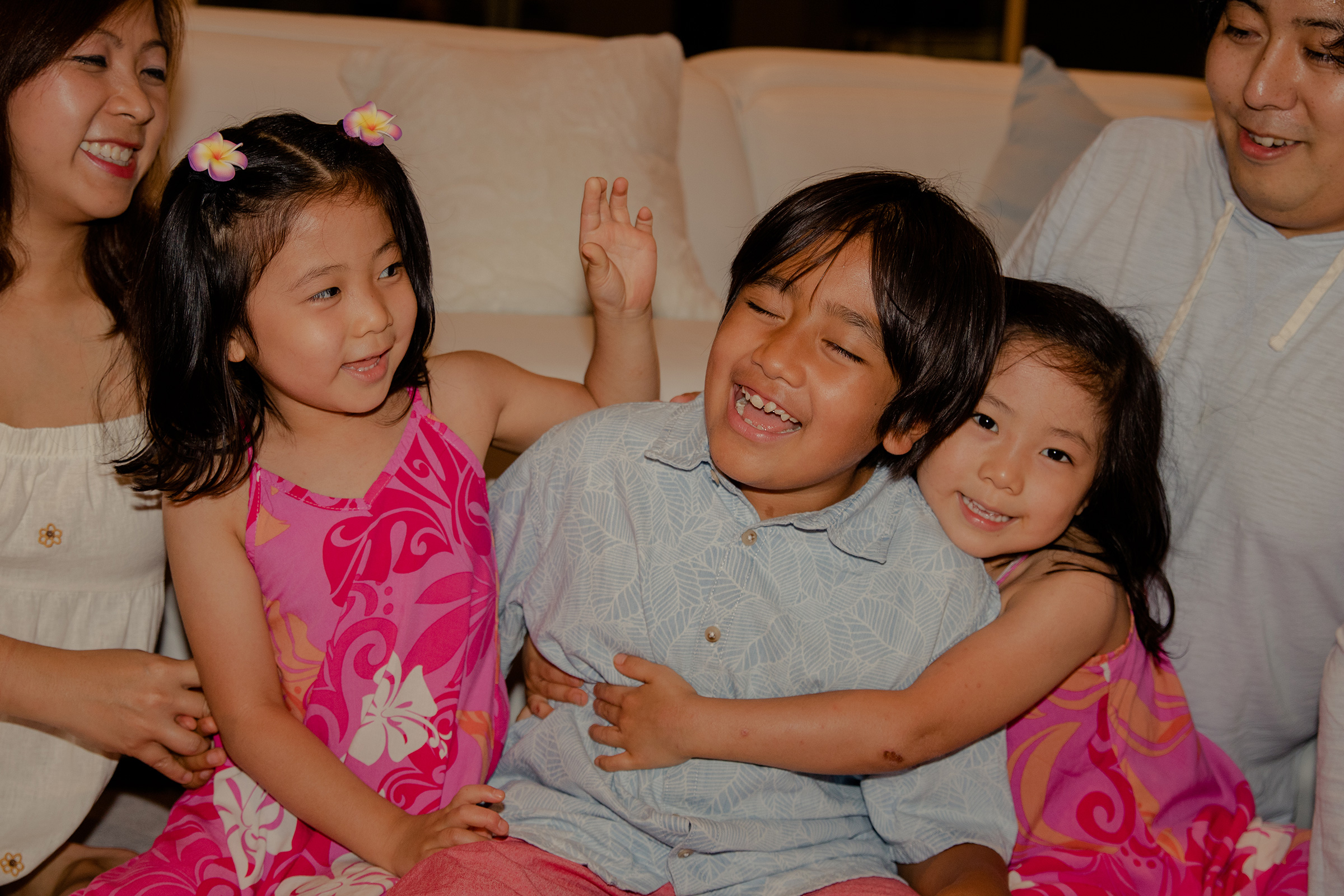 The Kaji family—Loann, Emma, Shion, Ryan and Kate—moved to Hawaii during the pandemic, partly to get the kids off their screens