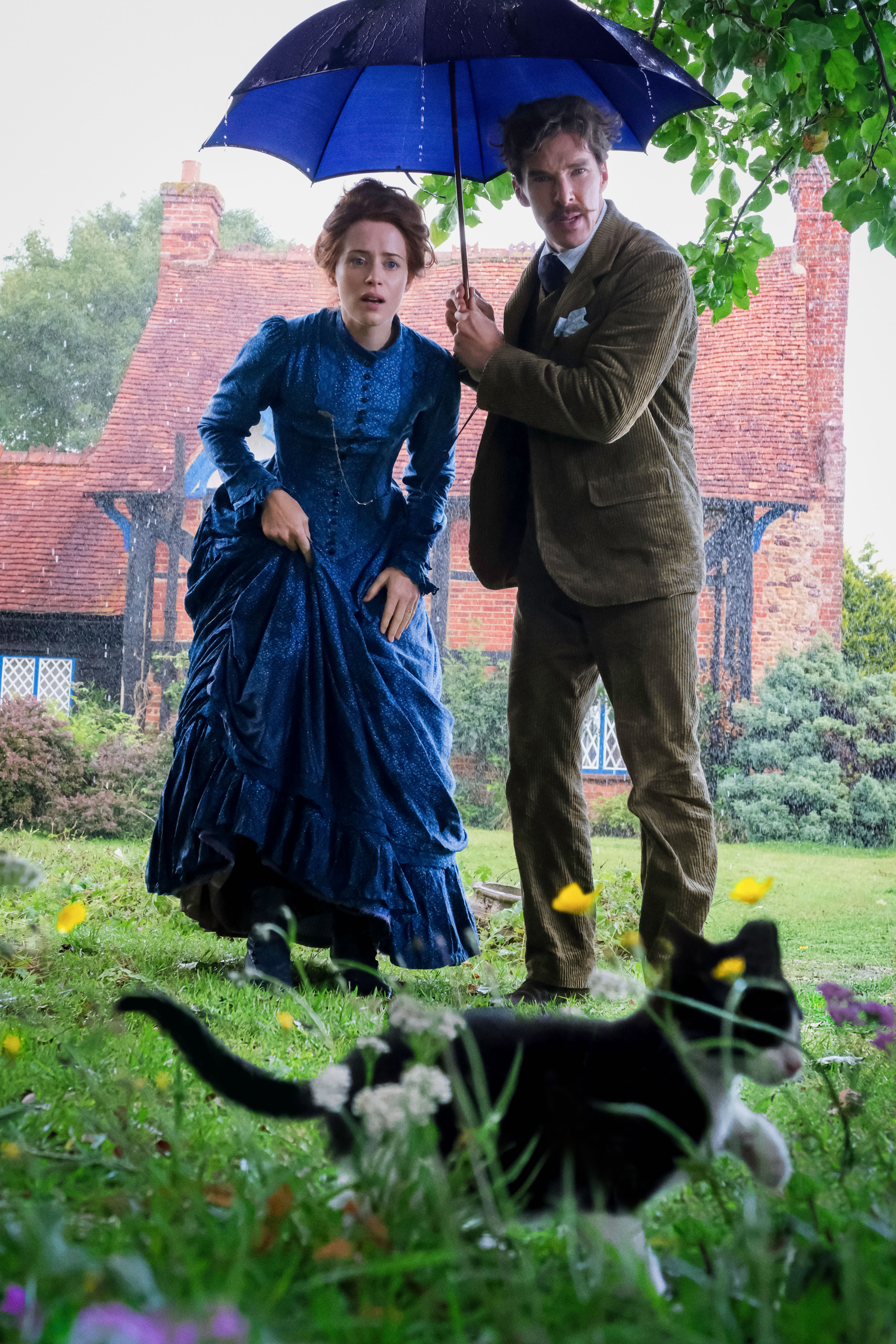Claire Foy and Benedict Cumberbatch in The Electric Life of Louis Wain (Jaap Buitendijk)