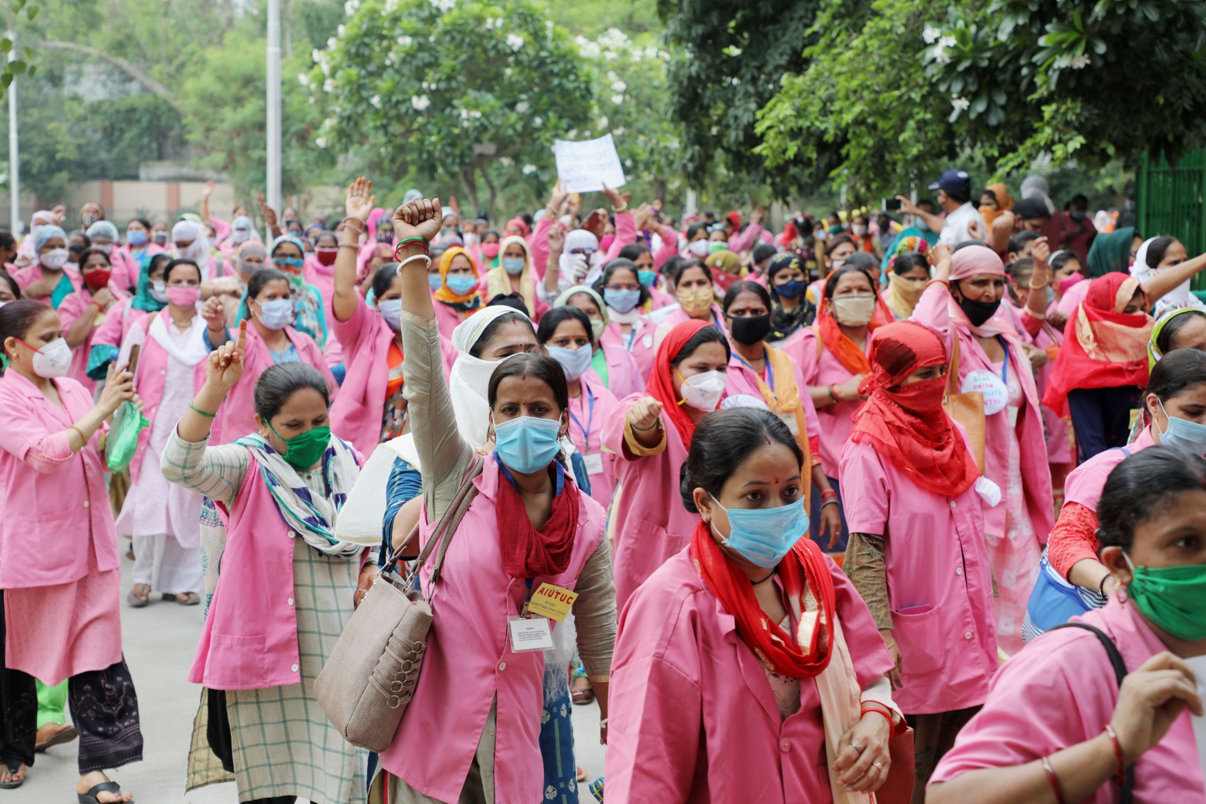 Indias Army of 600,000 Virus-Hunting Women Goes on Strike