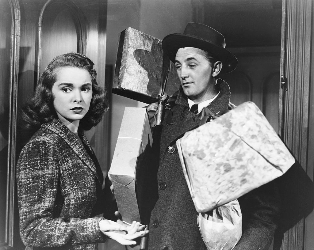 Janet Leigh and Robert Mitchum in Holiday Affair