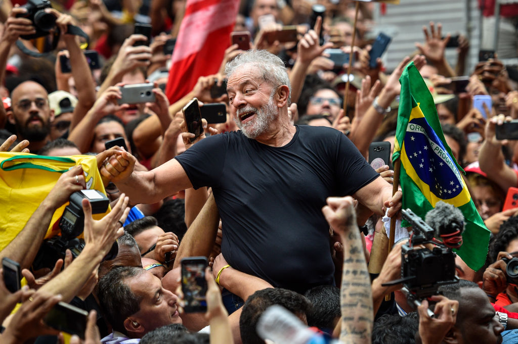 Luiz Inacio Lula da Silva, Brazil's former president, greets supporters outside of the Sindicato dos Metalurgicos do ABC on November 9, 2019 in Sao Bernardo do Campo, Brazil. (Pedro Vilela—Getty Images)