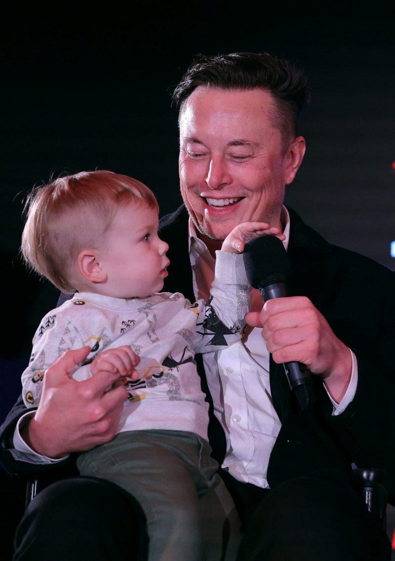 Elon Musk từng có bài phát biểu về "giàu có" khiến mọi người bật cười.