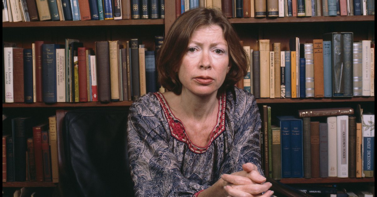 Joan Didion, Author and Essayist Dies, at 87