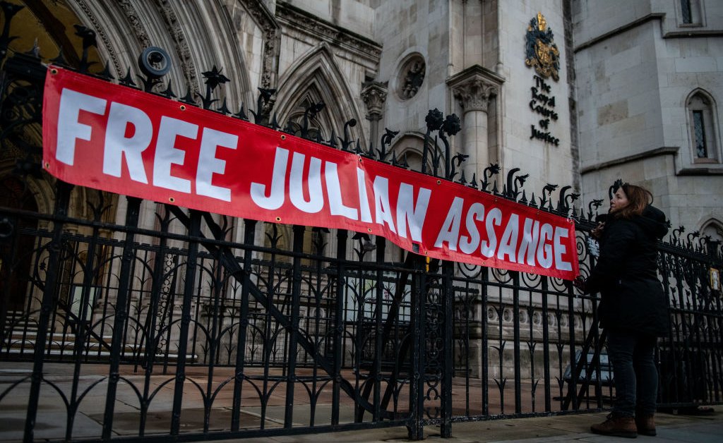 Julian Assange Can Be Extradited to U.S., a U.K. Court Rules