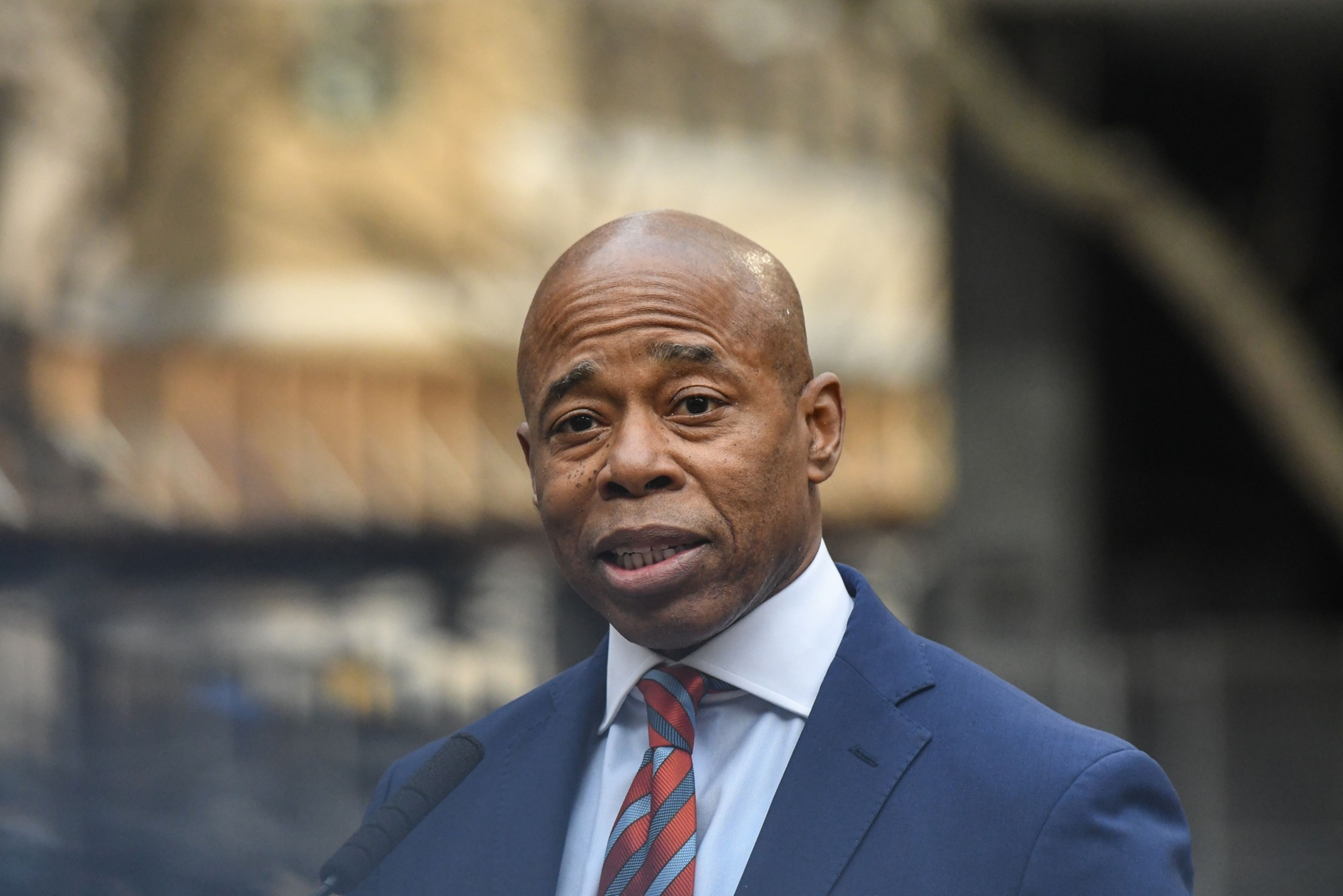 Eric Adams, mayor of New York, speaks during a news conference outside the Manhattan Civil Courthouse in New York, U.S., on Thursday, Jan. 13, 2022. (© 2022 Bloomberg Finance LP)