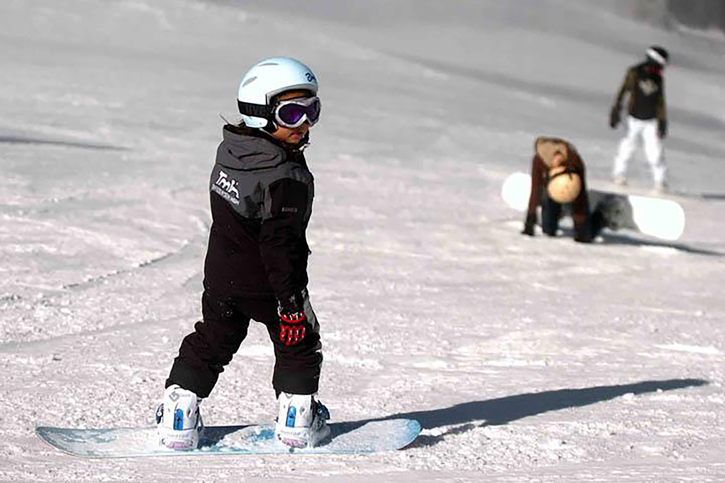 Kim, at age 6, snowboarding in California (Courtesy Chloe Kim)