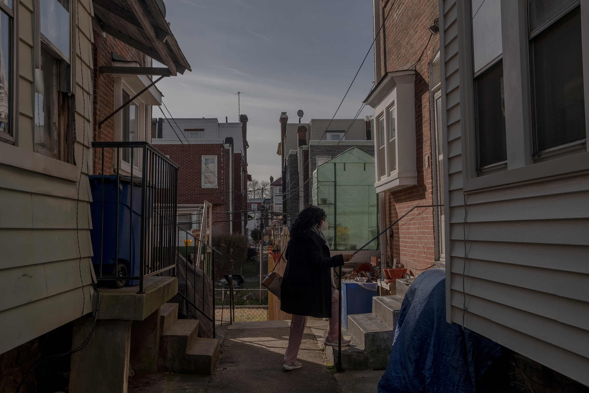 Thornhill enters her client’s home in Philadelphia, on Jan. 19.