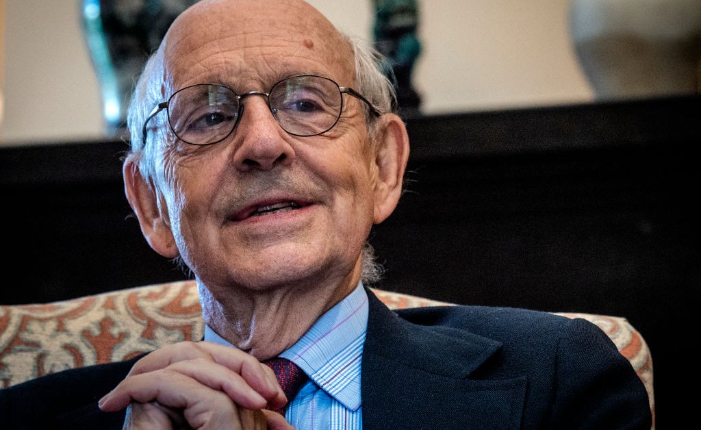 Justice Breyer Confirms He Is Retiring From the Supreme Court thumbnail
