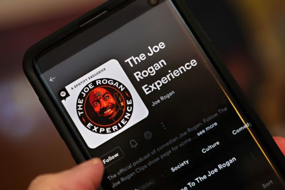 Spotify héberge le podcast Joe Rogan Experience