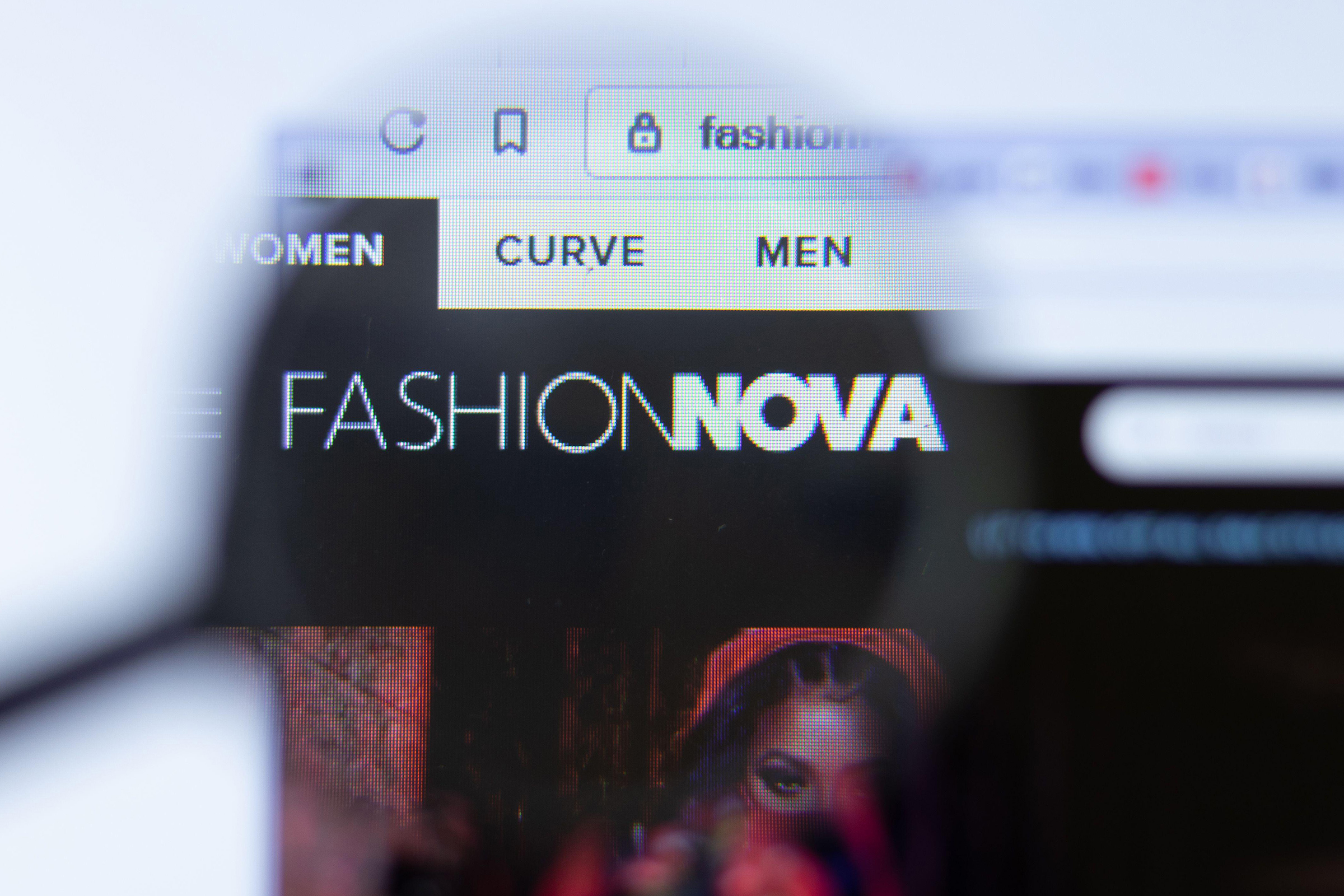 An image of the Fashion Nova fashionnova.com company website.