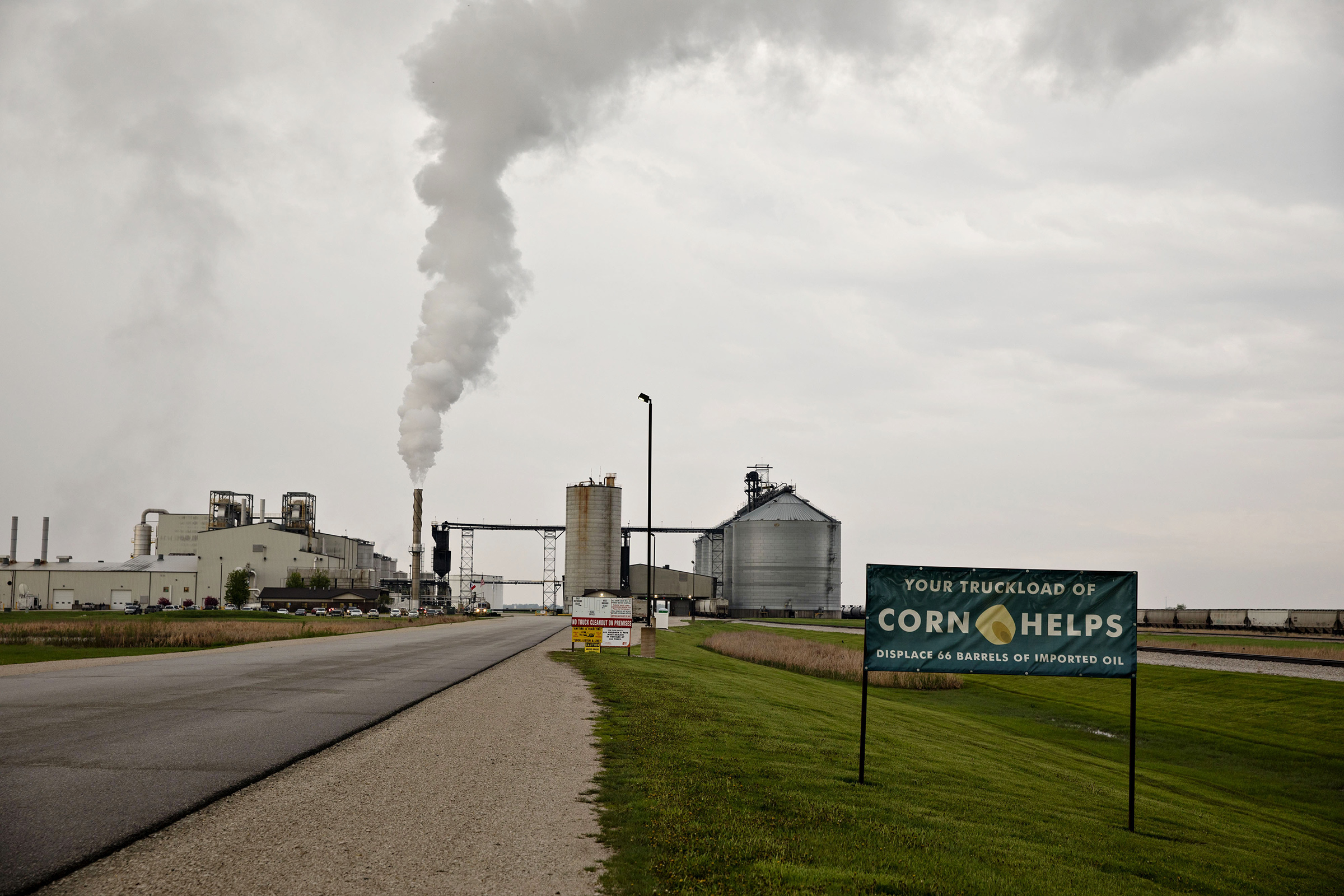 Steam rises from a stack outside the POET LLC ethanol biorefinery in Gowrie, Iowa, on May 17, 2019. (Daniel Acker—Bloomberg/Getty Images)