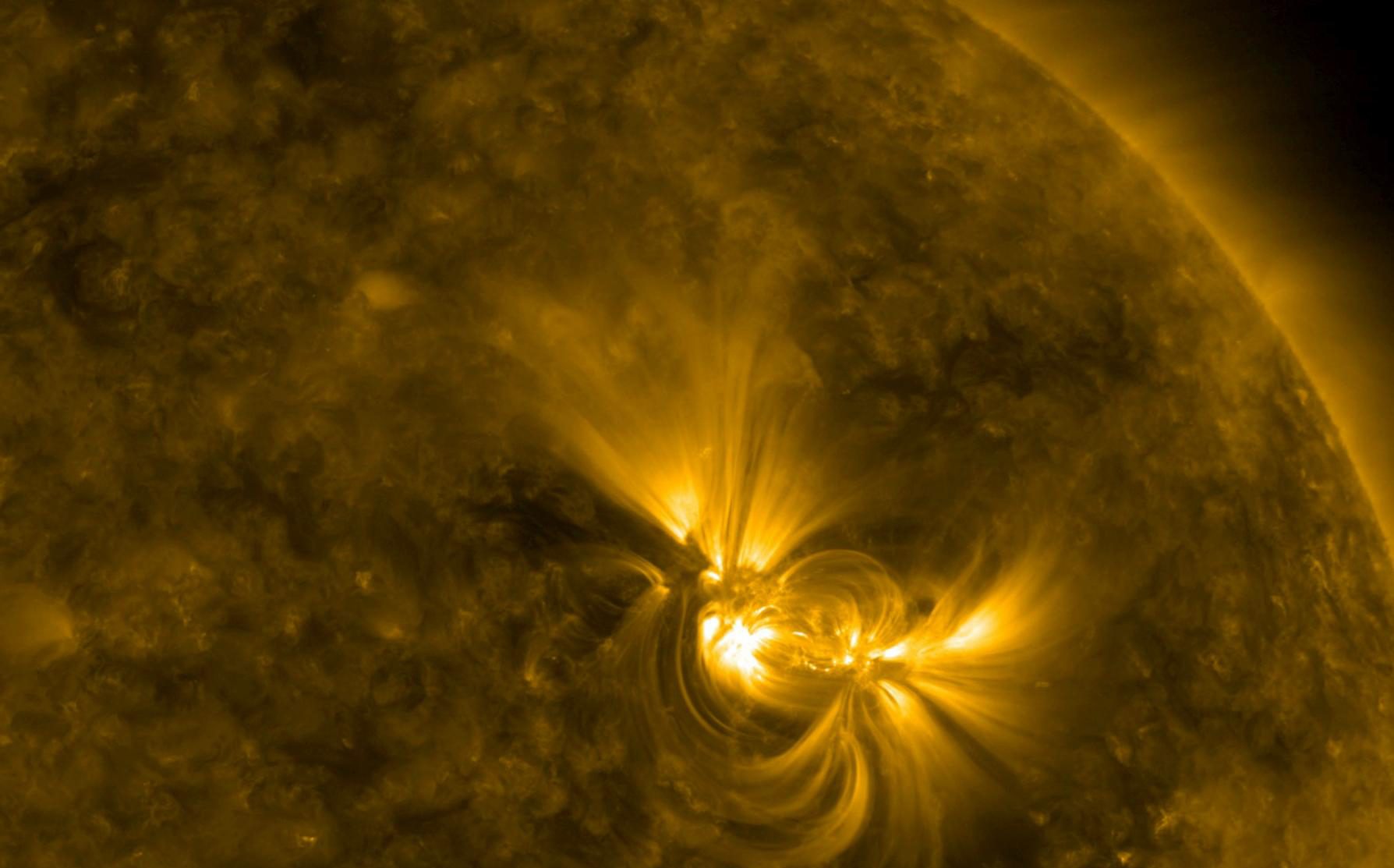 A 2018 solar storm similar to the one that knocked 40 SpaceX satellites out of orbit this week. (NASA/GSFC/Solar Dynamics Observatory)