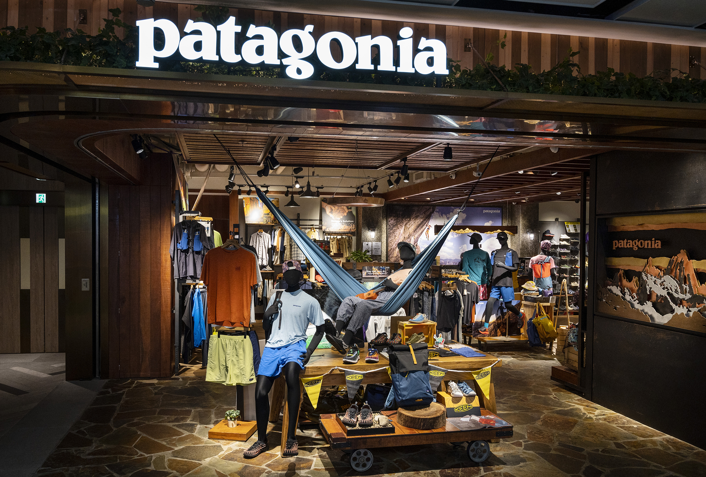 American outdoor clothing brand company Patagonia store seen in Hong Kong. (Budrul Chukrut—SOPA/Getty Images)