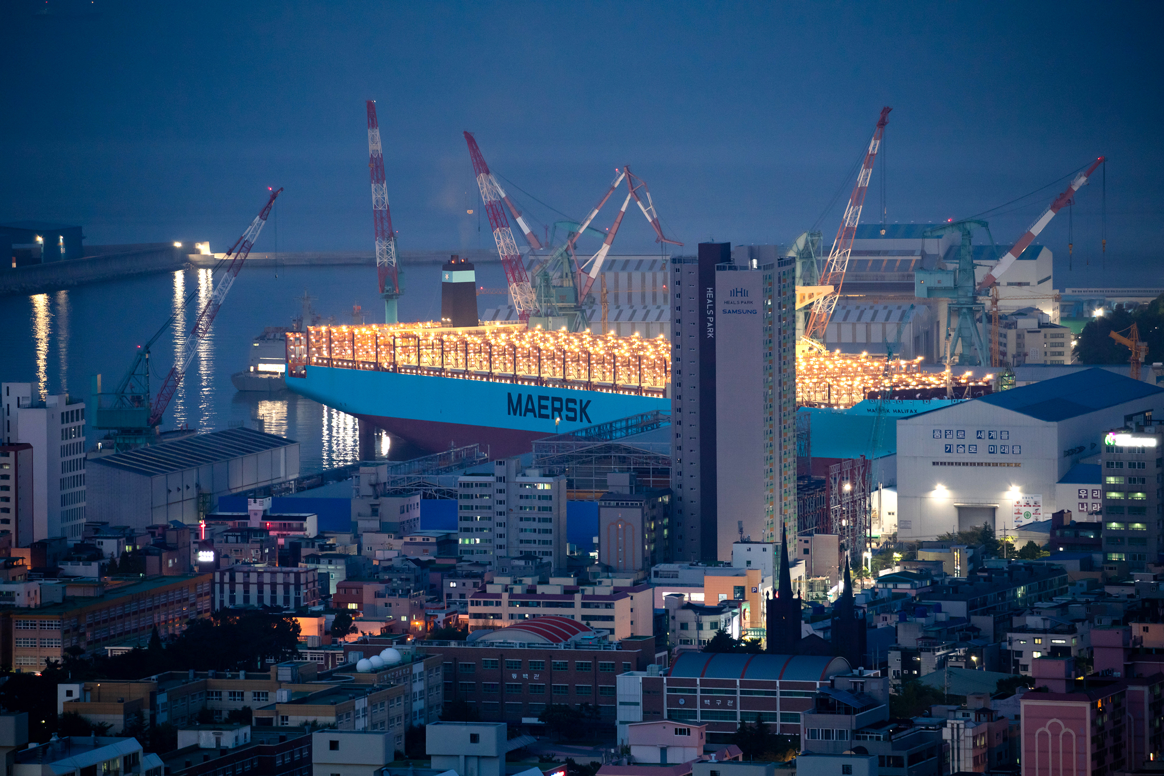 An A.P. Moeller-Maersk A/S container ship sits under construction at a Hyundai Heavy Industries Co. shipyard in Ulsan, South Korea, on Sunday, Aug. 4, 2019. (SeongJoon Cho—Bloomberg/Getty Images)