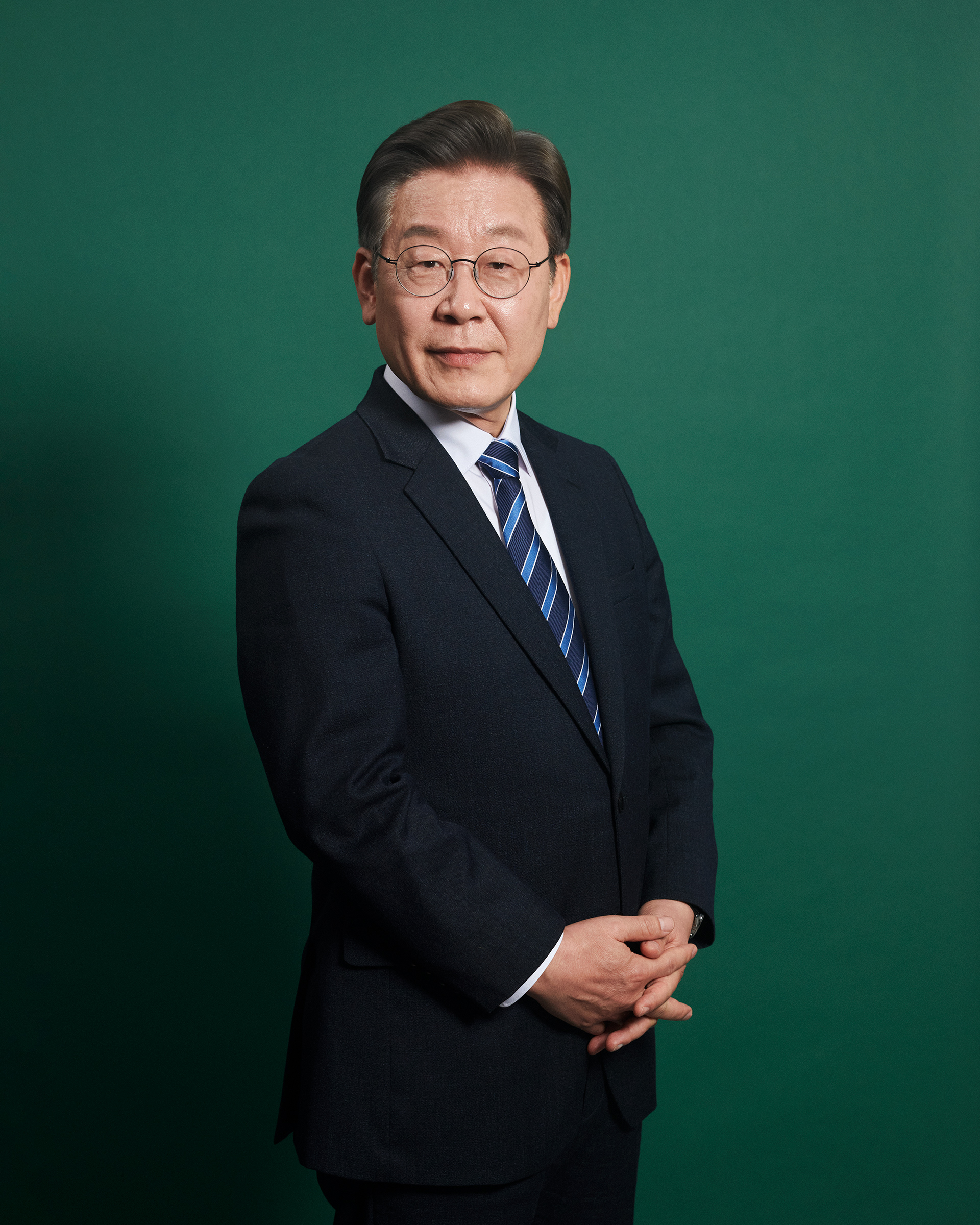 Presidential Hopeful Lee Jae-myung Seeks to Heal South Korea
