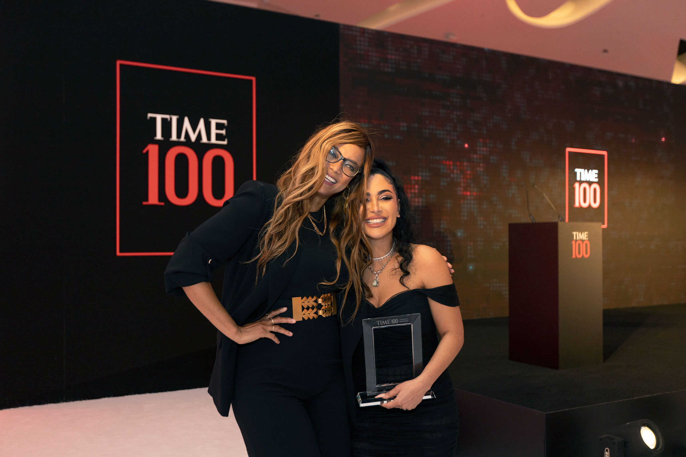 Tyra Banks poses for a photo with honoree Huda Kattan at the TIME 100 Impact Awards and Gala. (Pause Films / Alin Razvan)