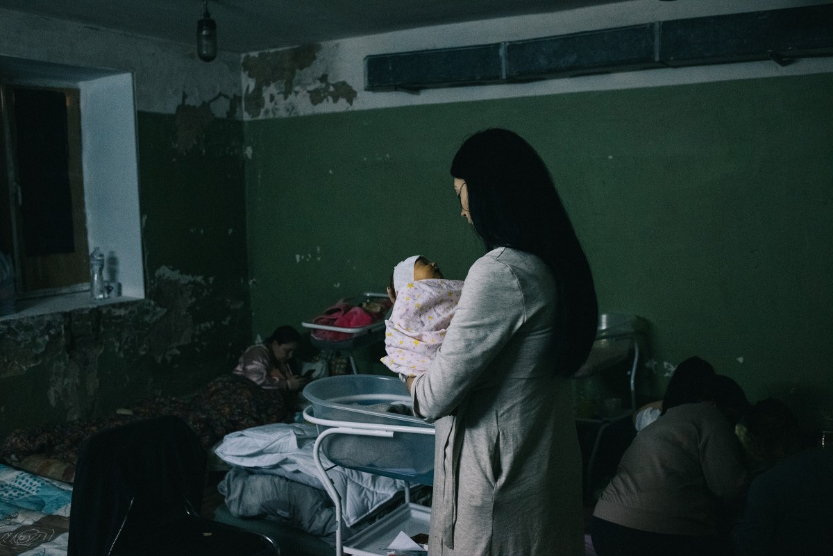The Kiev maternity unit was forced to move completely to the basement of their hospital, after the destruction of the house next to them. 02.03.2022, Kyiv