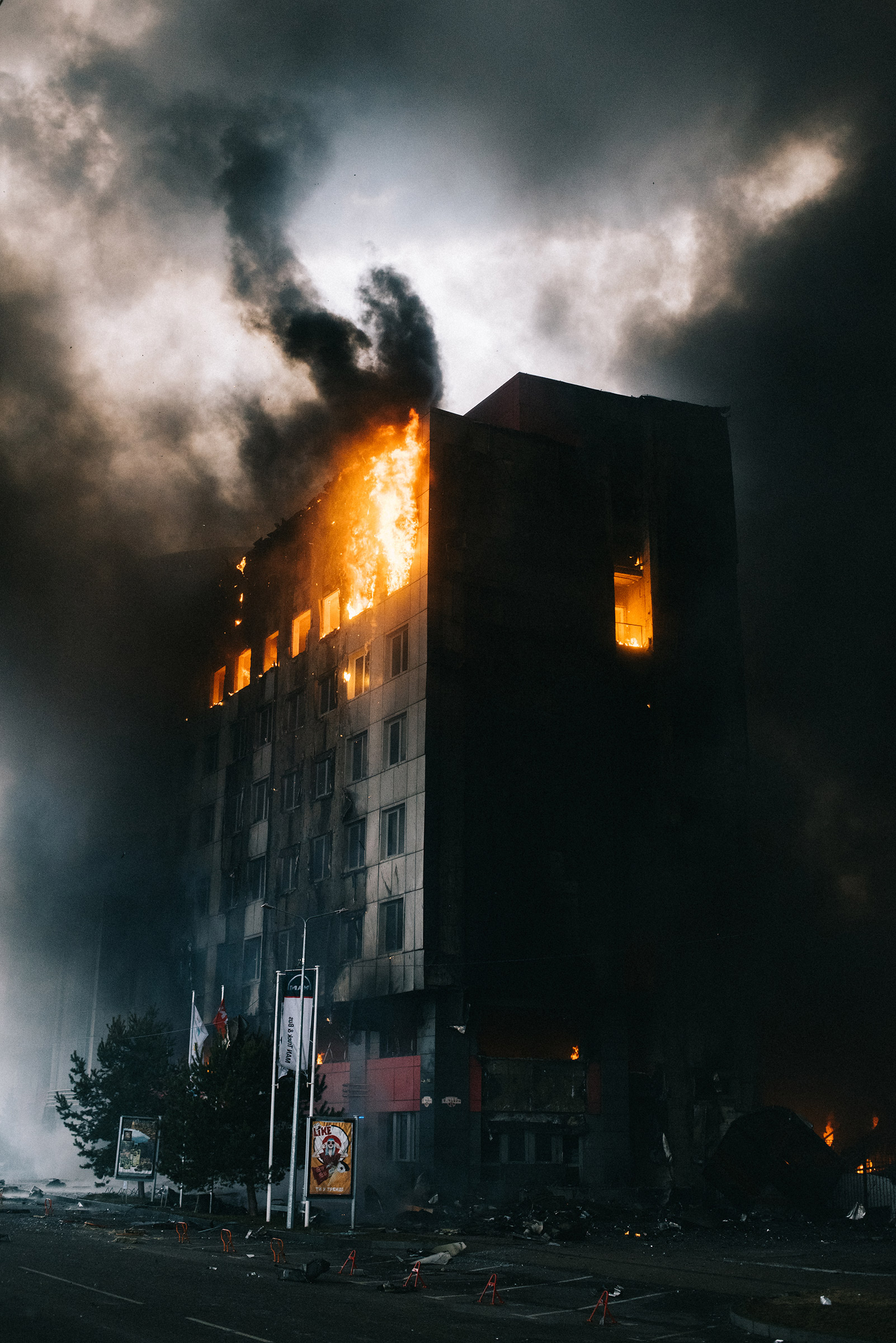 A fire destroys a warehouse after a missile strike near Kyiv on March 3 (Maxim Dondyuk)