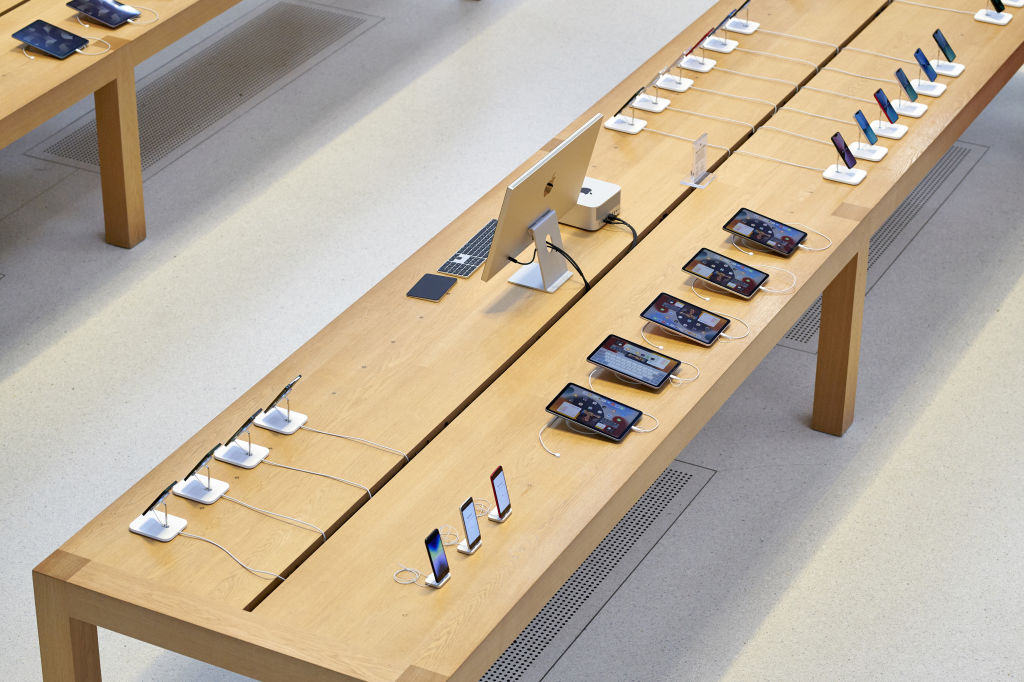 Apple SE 3 smartphones, iPad Air 5 tablets, and Mac Studio M1 Ultra empower stations seen during a sales launch at the Apple Inc. flagship store in New York, on March 18, 2022.