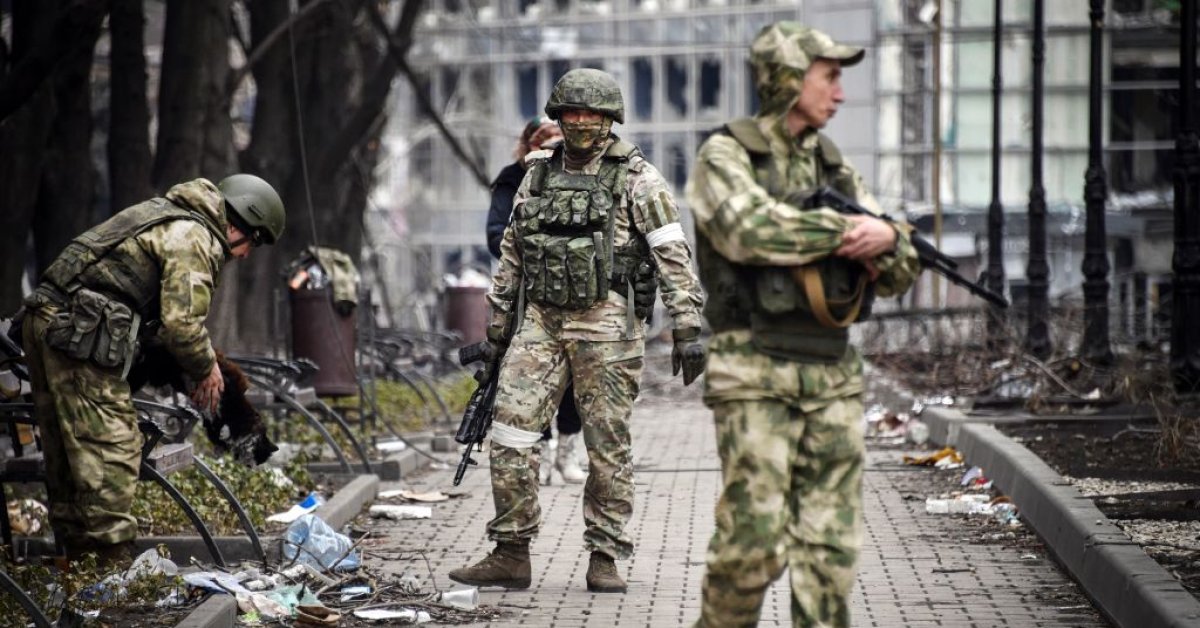 Last Ukrainian Defenders of Mariupol Refuse to Surrender