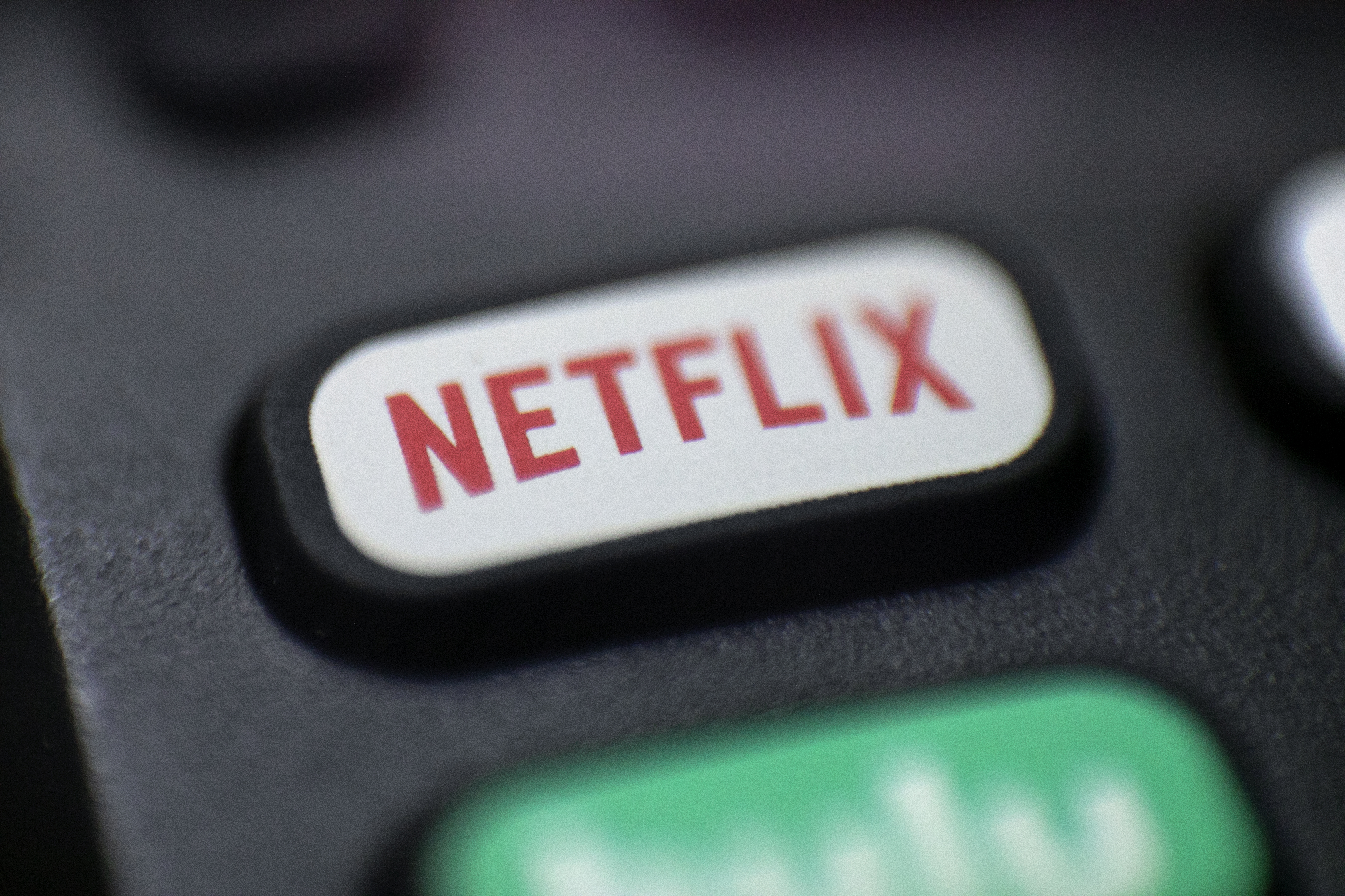 Netflix Plunges 25% After Company Loses 200,000 Subscribers | Time