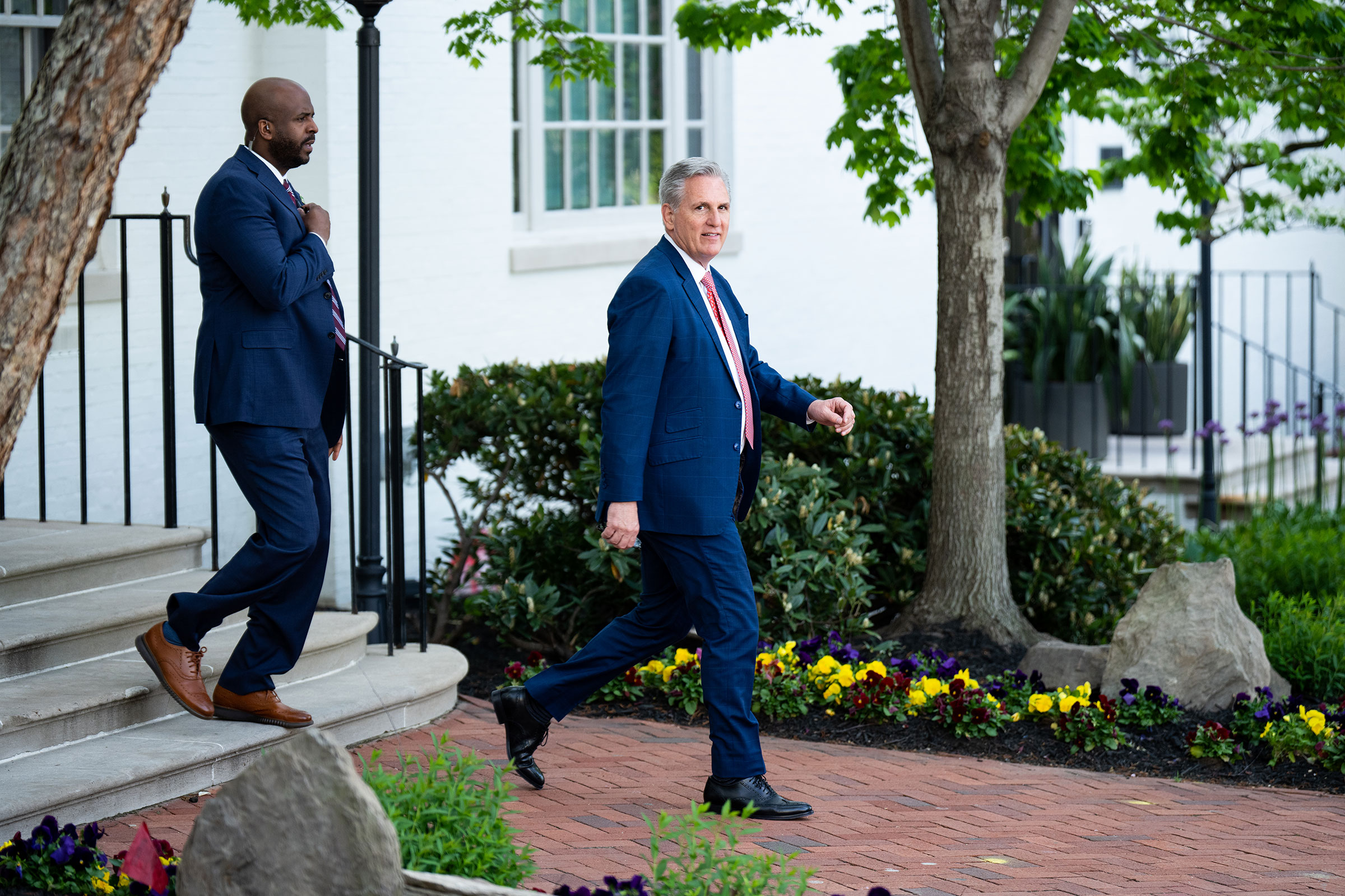 House Minority Leader Kevin McCarthy exits the headquarters of the Republican National Committee after the House Republican Conference caucus meeting in Washington on April 27, 2022. (Bill Clark—CQ-Roll Call/Getty Images)