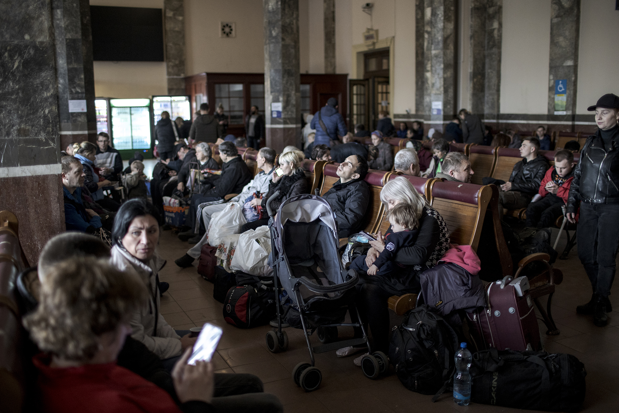 Civilians, from the eastern part of the country continue to arrive Lviv, and some of them return their homes in Kyiv and Odesa, seen at Lviv train station April 9, 2022. (Ozge Elif Kizil—Anadolu Agency/Getty Images)