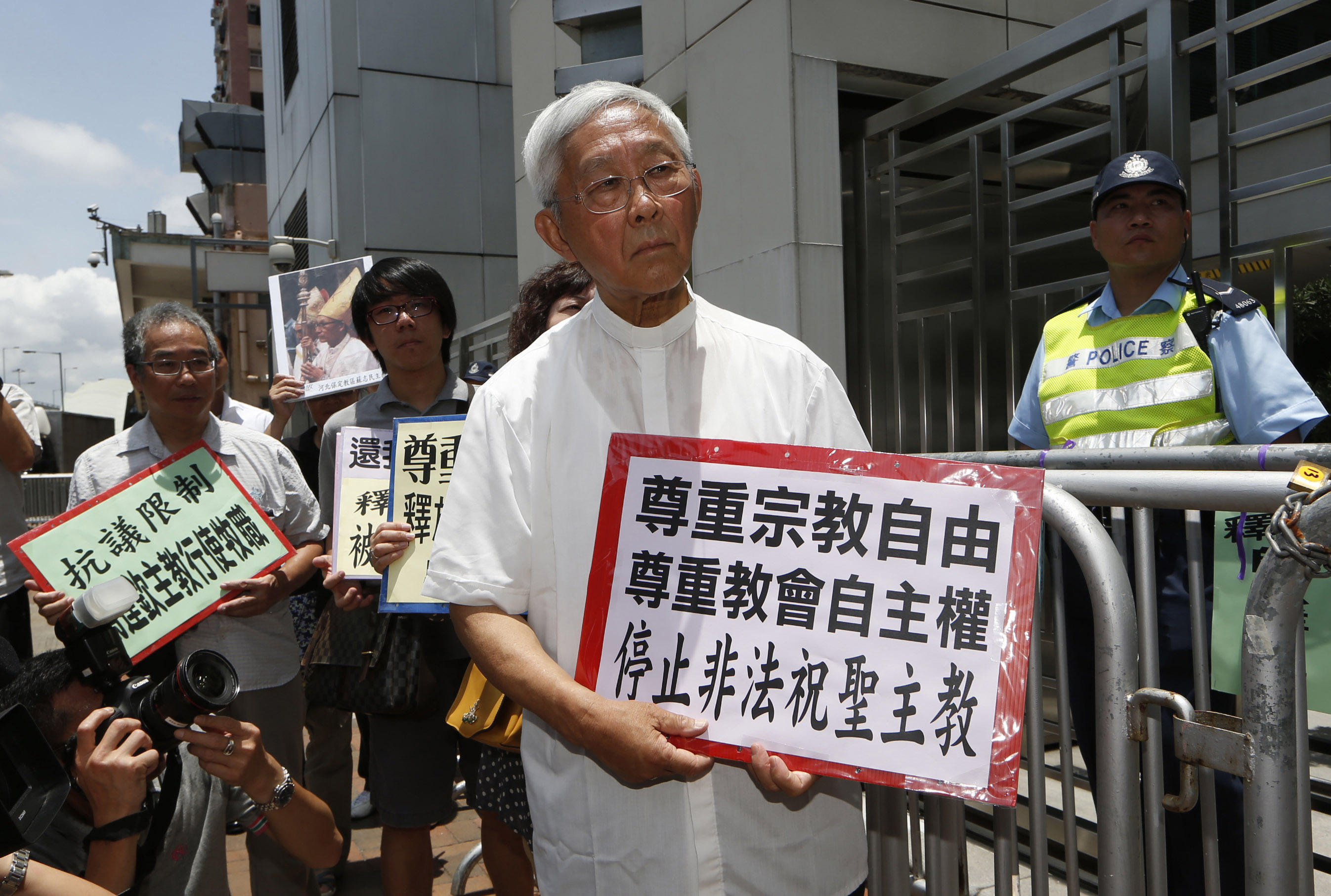 Hong Kong Arrests Roman Catholic Cardinal, Others