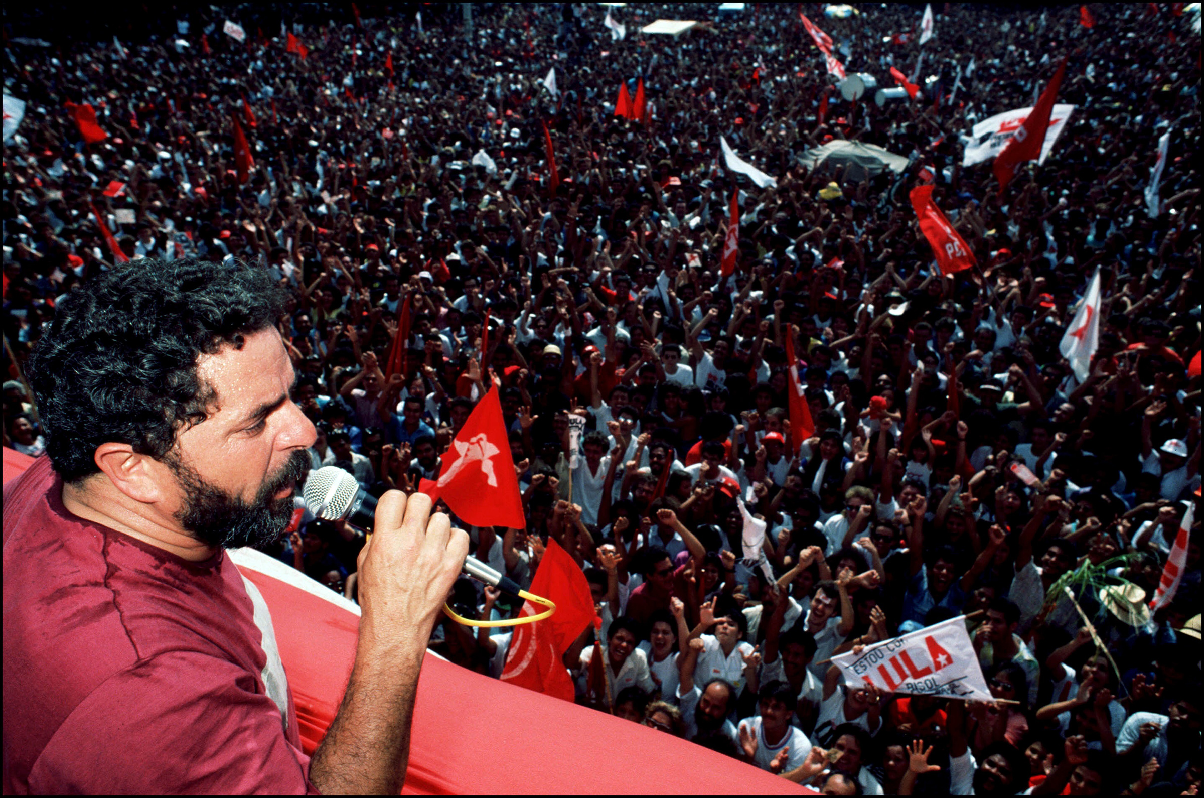 Lula at an event in Sao Bernardo Do Campo during his 1989 presidential campaign. (Antonio Ribeiro—Gamma-Rapho/Getty Images)