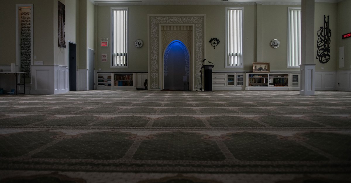 New York Mosque Offers Refuge to Unaccompanied Afghan Kids